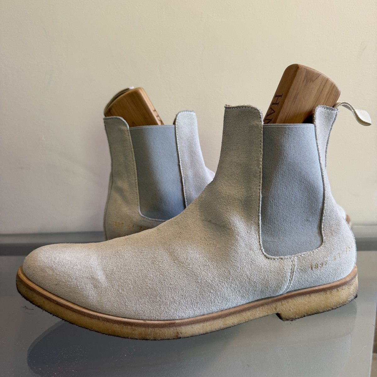 Common Projects Common Projects Suede Chelsea Boot Made in Italy Size US 8 / EU 41 - 2 Thumbnail