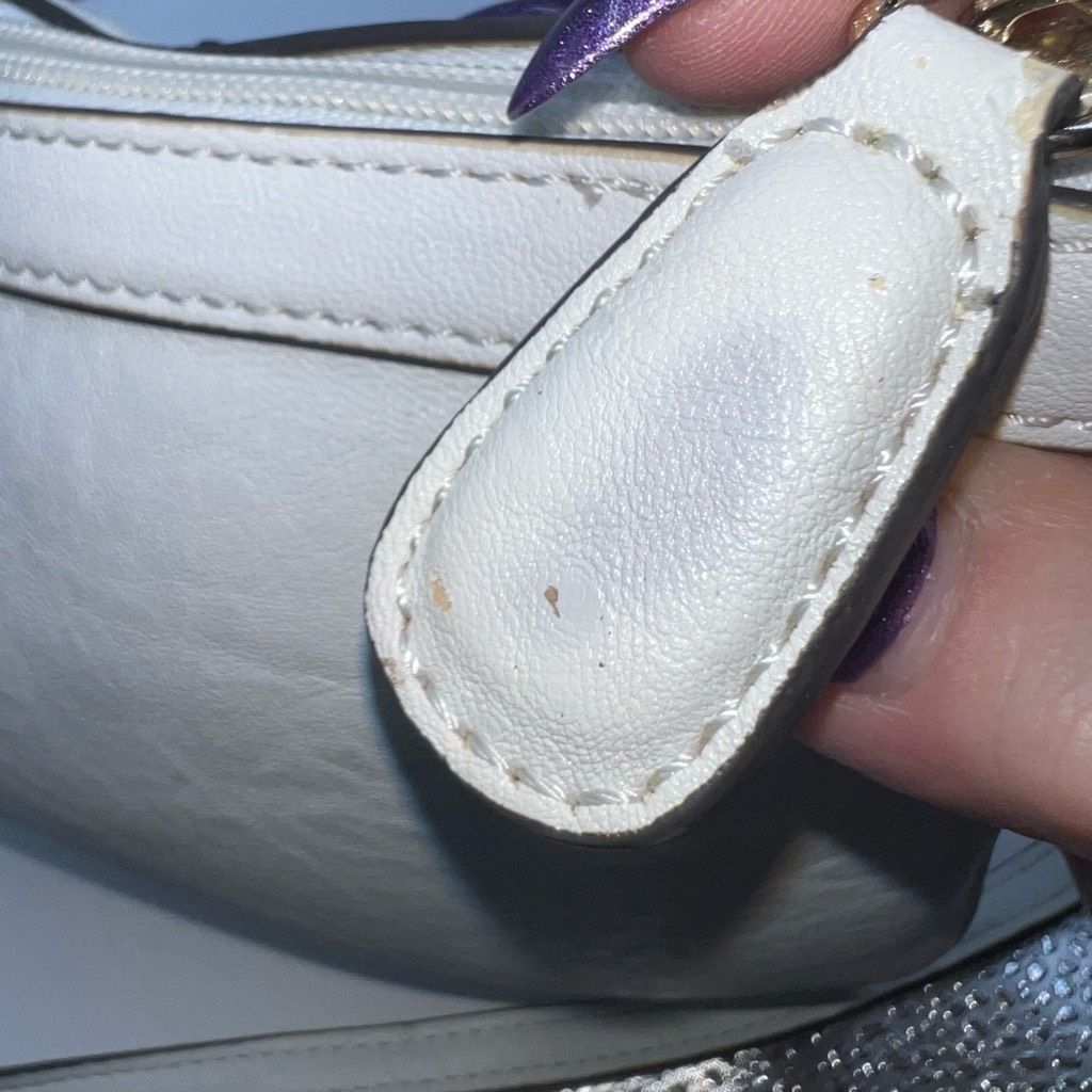 Guess Guess Studded White Studded Crossbody (please look at pics and description) Size ONE SIZE - 10 Thumbnail