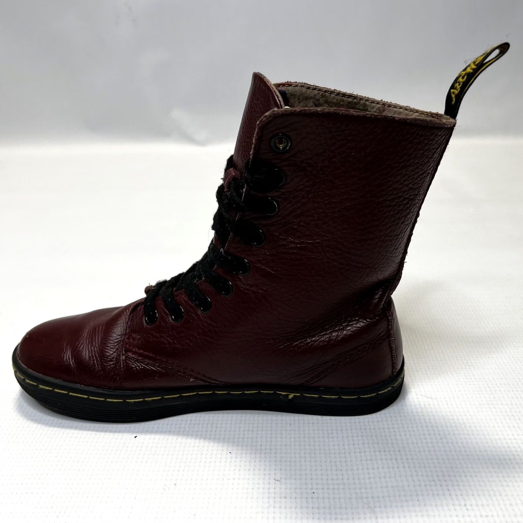 Dr. Martens VINTAGE? No. Dr. Martens Stratford Women Red Leather Boots Combat Lace Up High-Top Size 6 37 Size US 6 / IT 36 - 5 Thumbnail