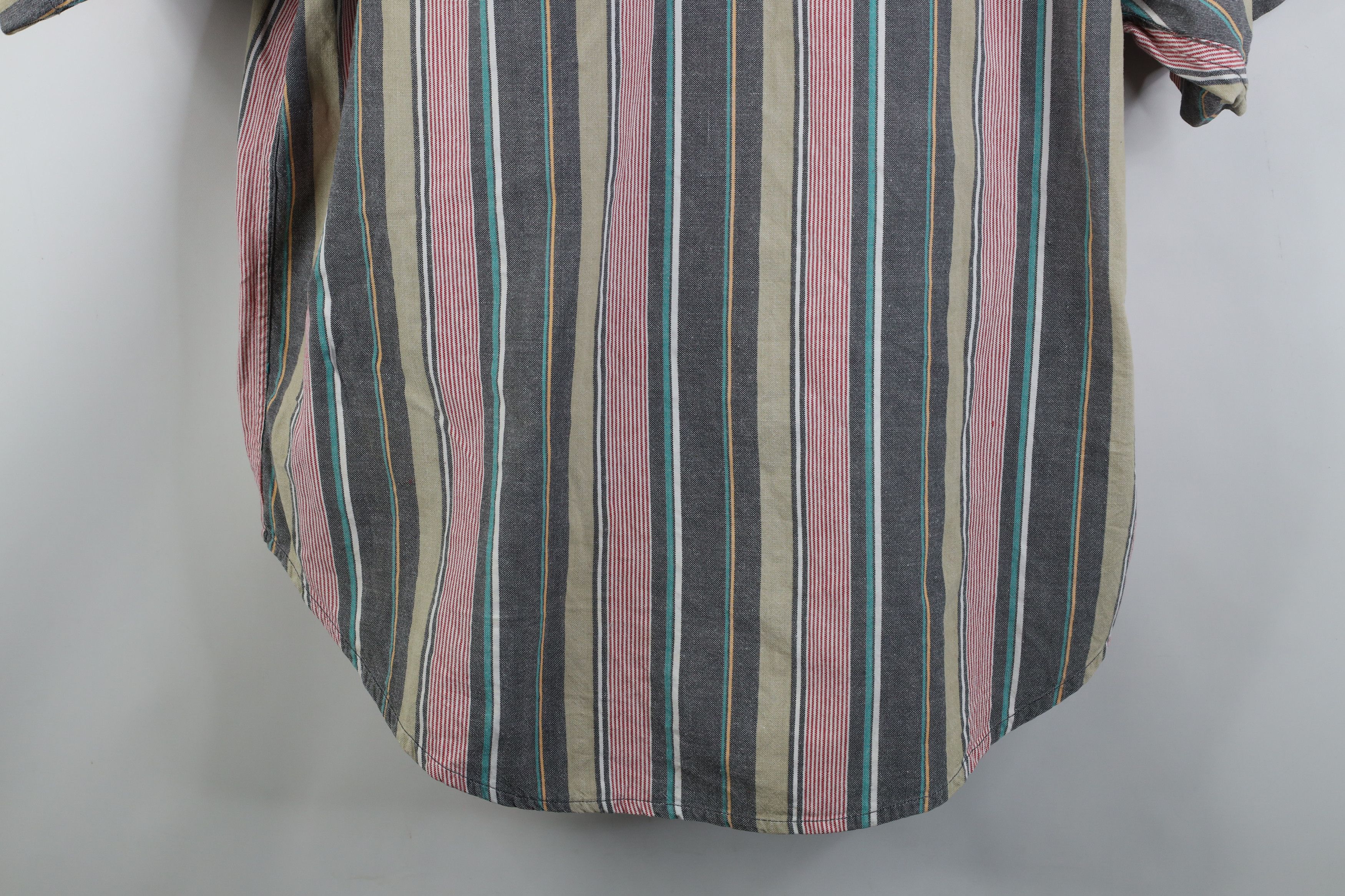 Vintage Vintage 90s Streetwear Short Sleeve Button Down Shirt Size US L / EU 52-54 / 3 - 12 Thumbnail