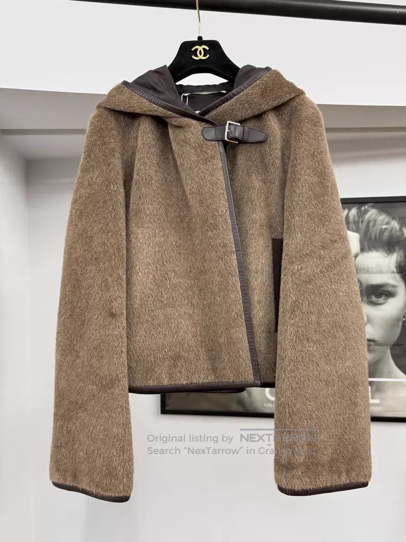 Hermes Hermes Alpaca and Sheep Wool Mixed with Leather Edge Hoode Size XS / US 0-2 / IT 36-38 - 1 Thumbnail