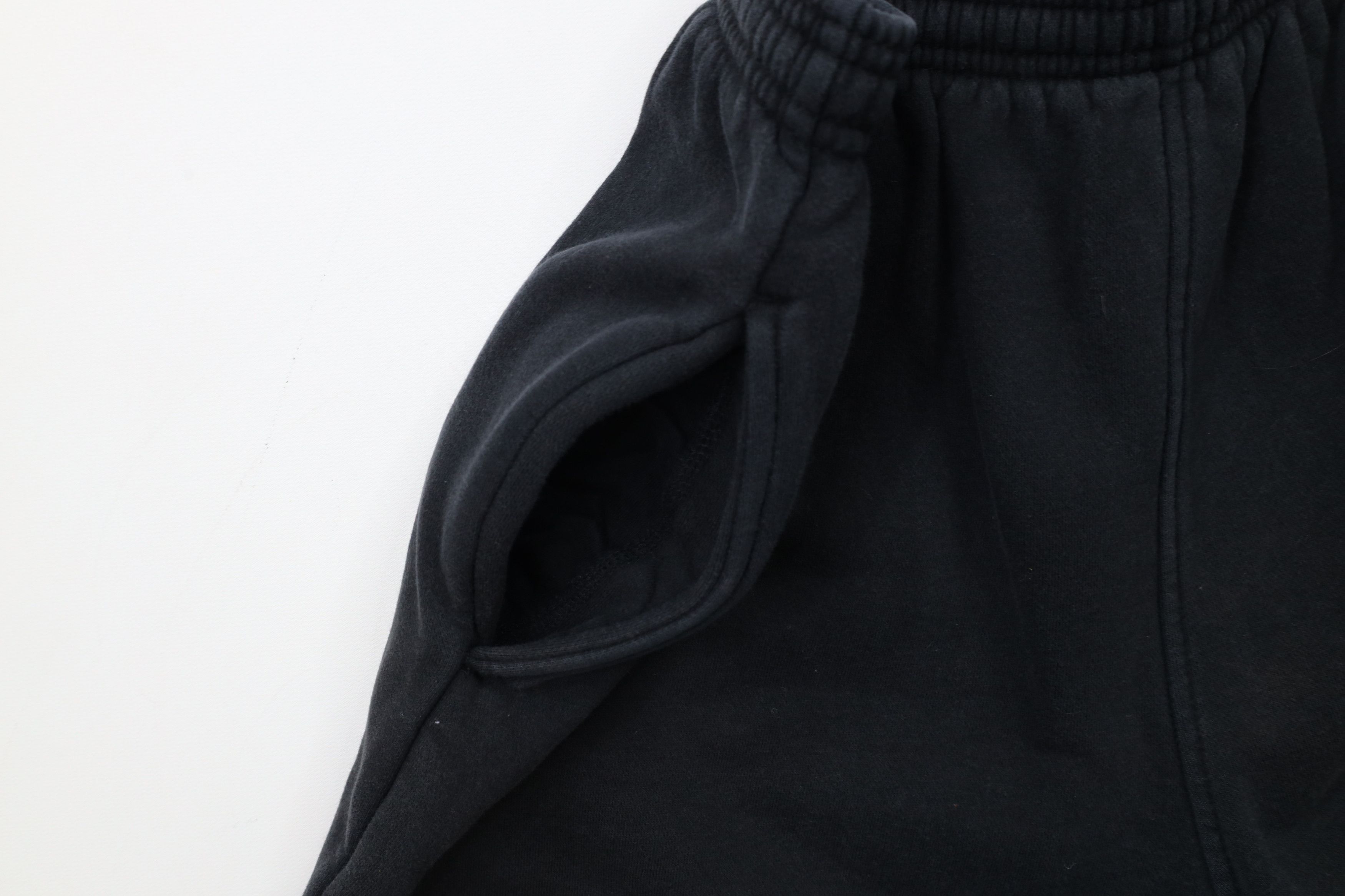 Russell Athletic × Vintage Vintage Y2K Russell Athletic Heavyweight Sweatpants Black Size US 38 / EU 54 - 9 Thumbnail