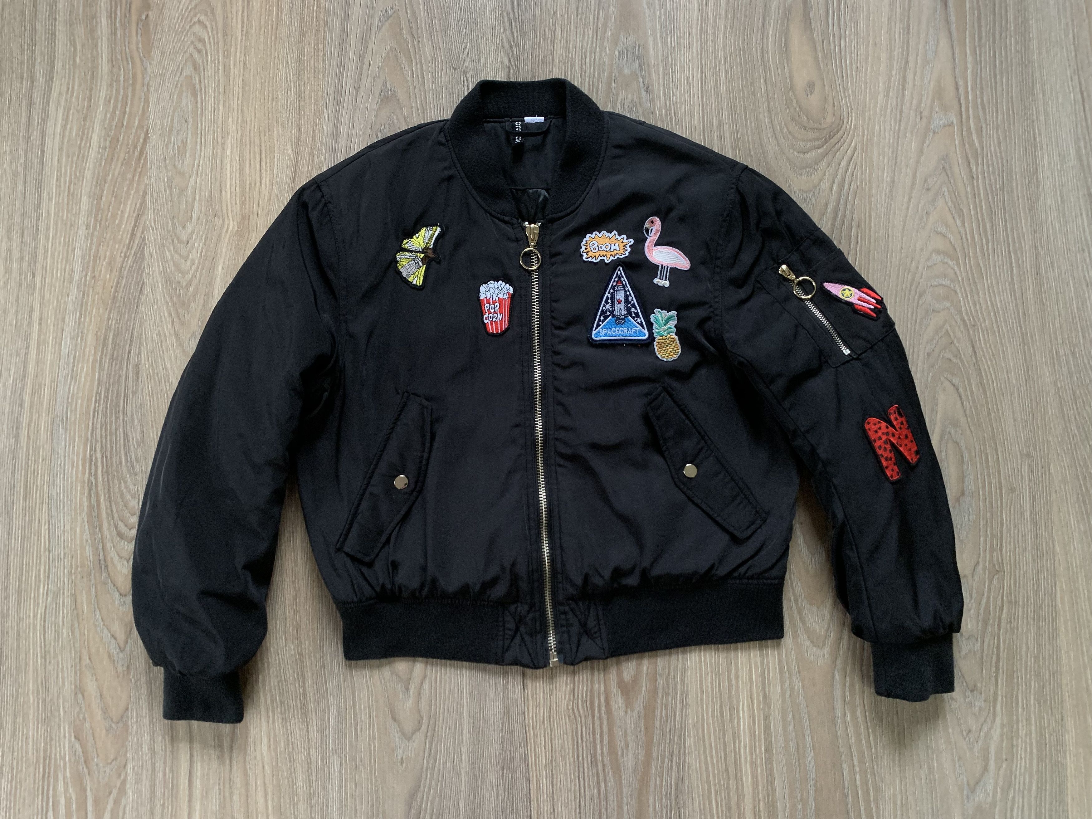 H&M Divided Black Bomber Jacket with Embroidered Patches Size L / US 10 / IT 46 - 2 Thumbnail