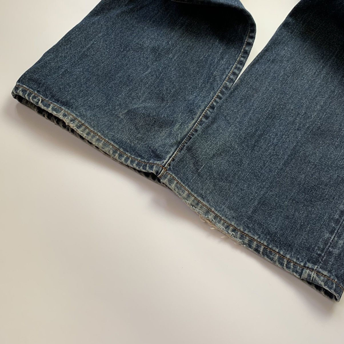 Diesel Vintage Diesel Gradient Denim Pants Jeans Y2K Size US 31 - 6 Thumbnail