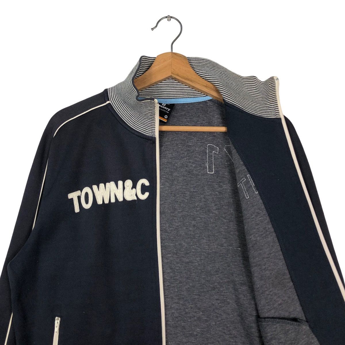 Japanese Brand 🔥Vintage Biker Jacket Zipper Town & Country Big Logo Size US M / EU 48-50 / 2 - 12 Thumbnail