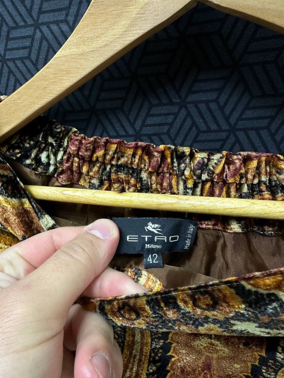 Etro × Vintage Vintage Etro Velvet Velor Knee Length Yellow Skirt Size 28" / US 6 / IT 42 - 8 Thumbnail