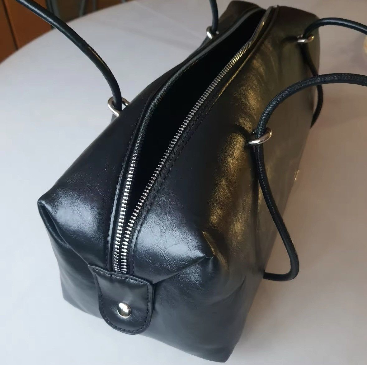 Japanese Brand Y2K Women's Bag Large Capacity Boston Pillow Handbag Size ONE SIZE - 6 Thumbnail