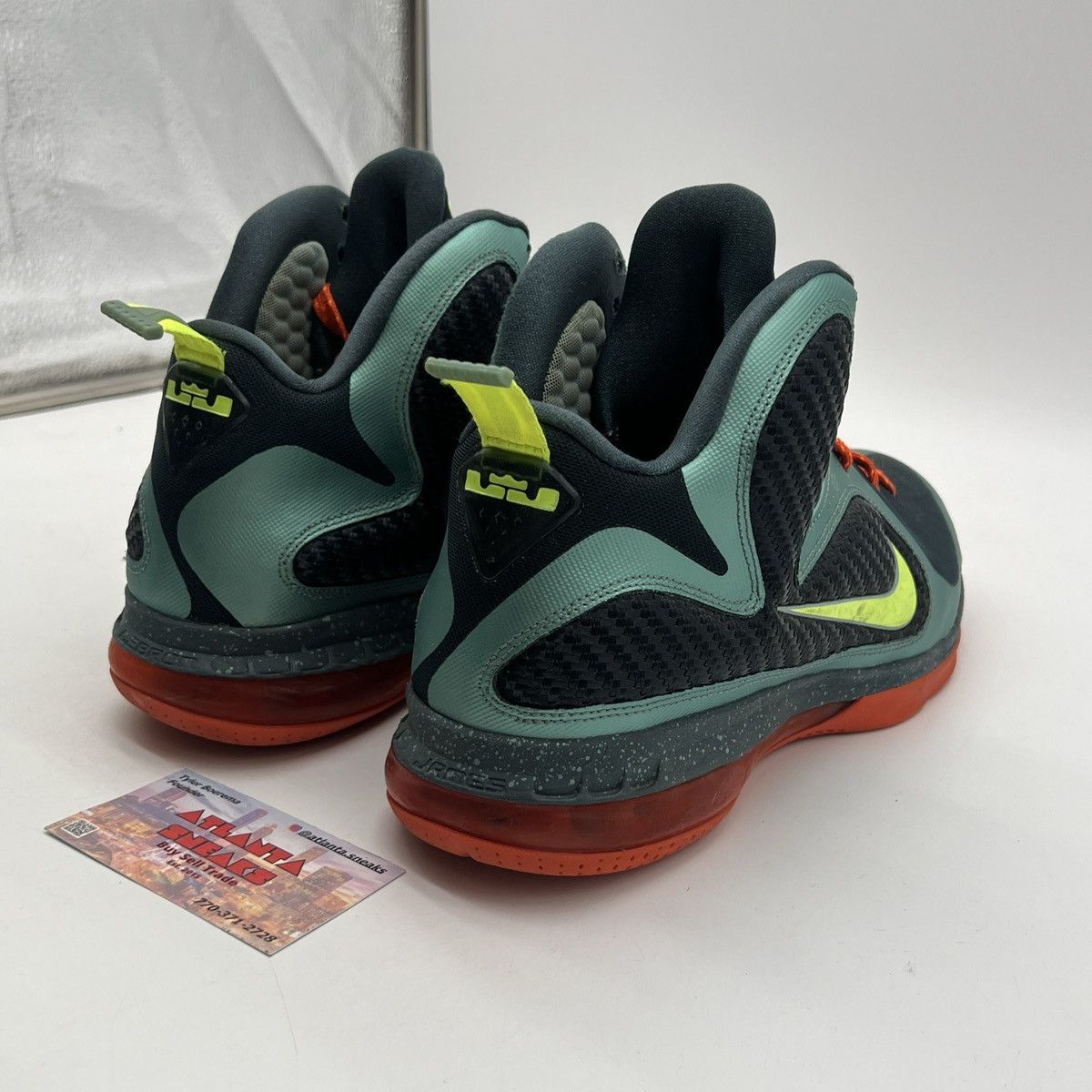 Nike Lebron 9 cannon Size US 8 / EU 41 - 5 Thumbnail