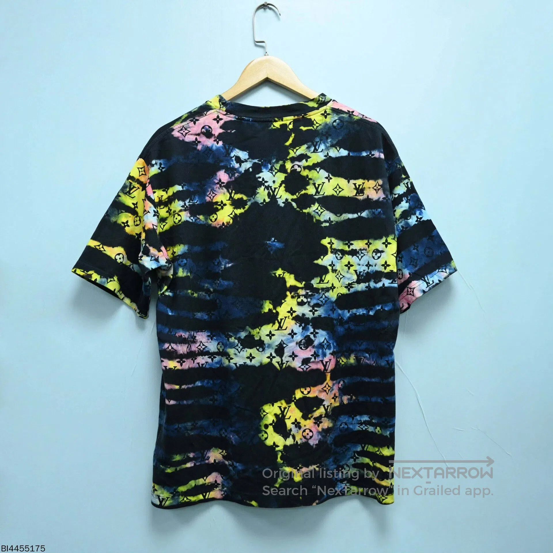 Louis Vuitton louis vuitton graphic short sleeve tee XL. Size US XL / EU 56 / 4 - 2 Thumbnail