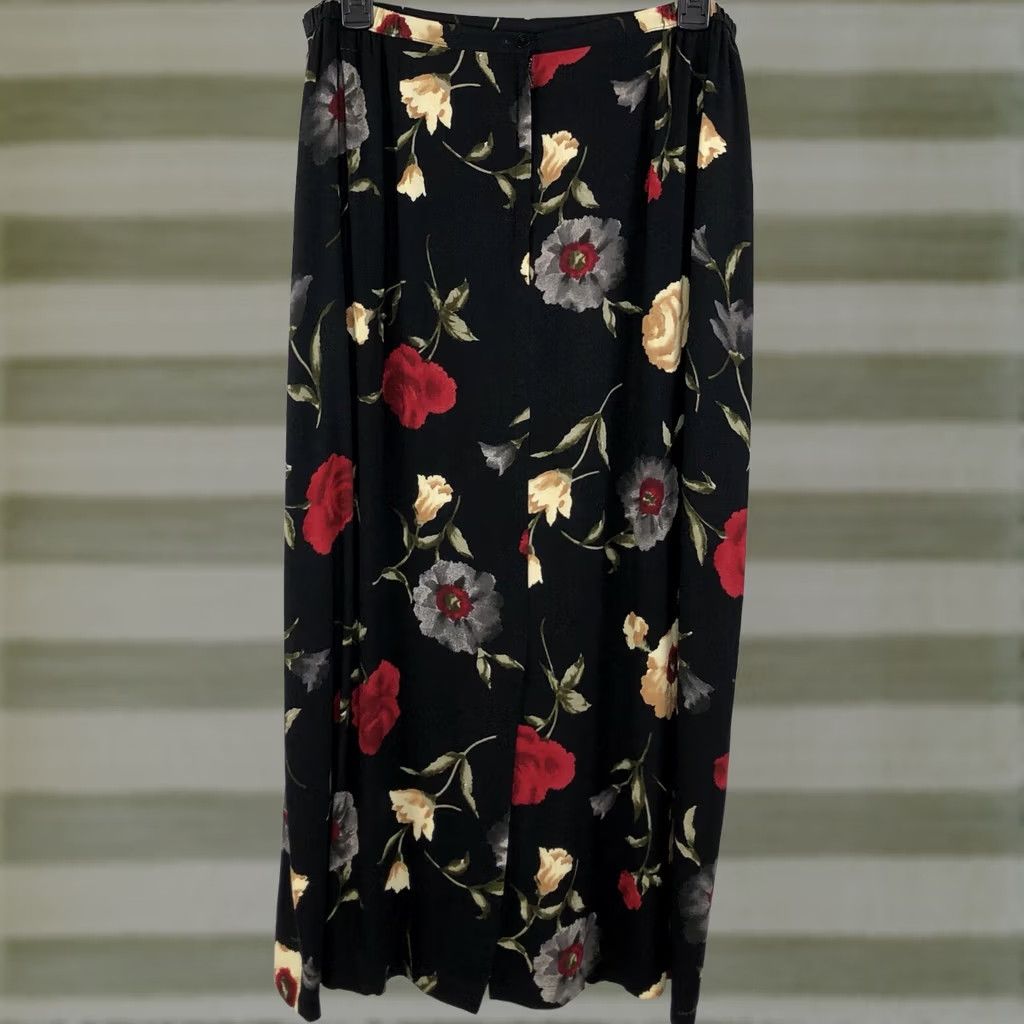 Vintage Vintage Sag Harbor Midi Straight Skirt 12 Blk Floral Roses 30"W Cottage Boho Career Size 34" / US 12 / IT 48 - 1 Thumbnail