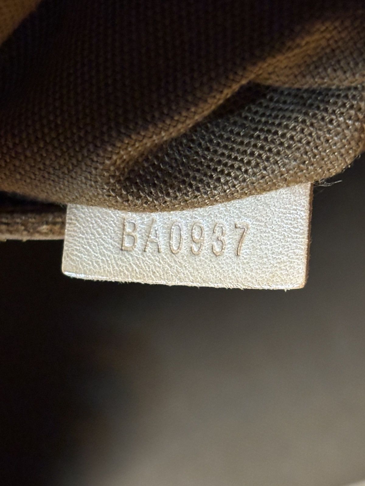 Louis Vuitton (very worn) Louis Vuitton Alma Size ONE SIZE - 17 Thumbnail