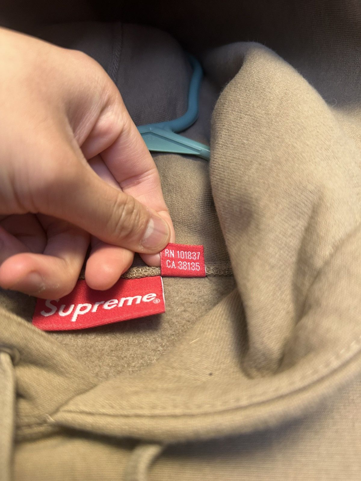 Supreme Supreme Box Logo Dark Sand Hoodie Size US M / EU 48-50 / 2 - 7 Thumbnail