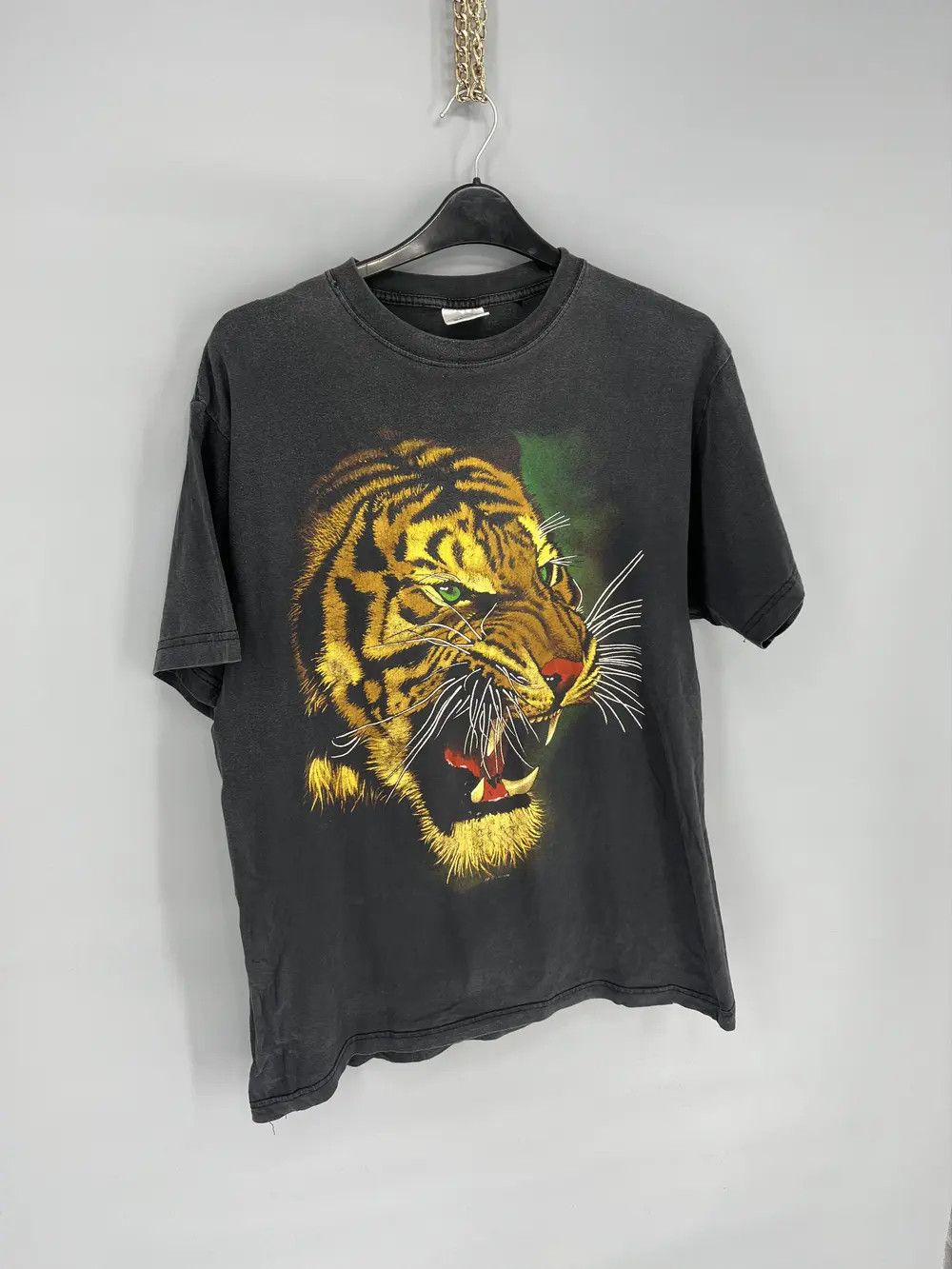 Vintage Vintage 90s Tiger Face Boxy Fit Tee Zip It London Size US L / EU 52-54 / 3 - 2 Thumbnail