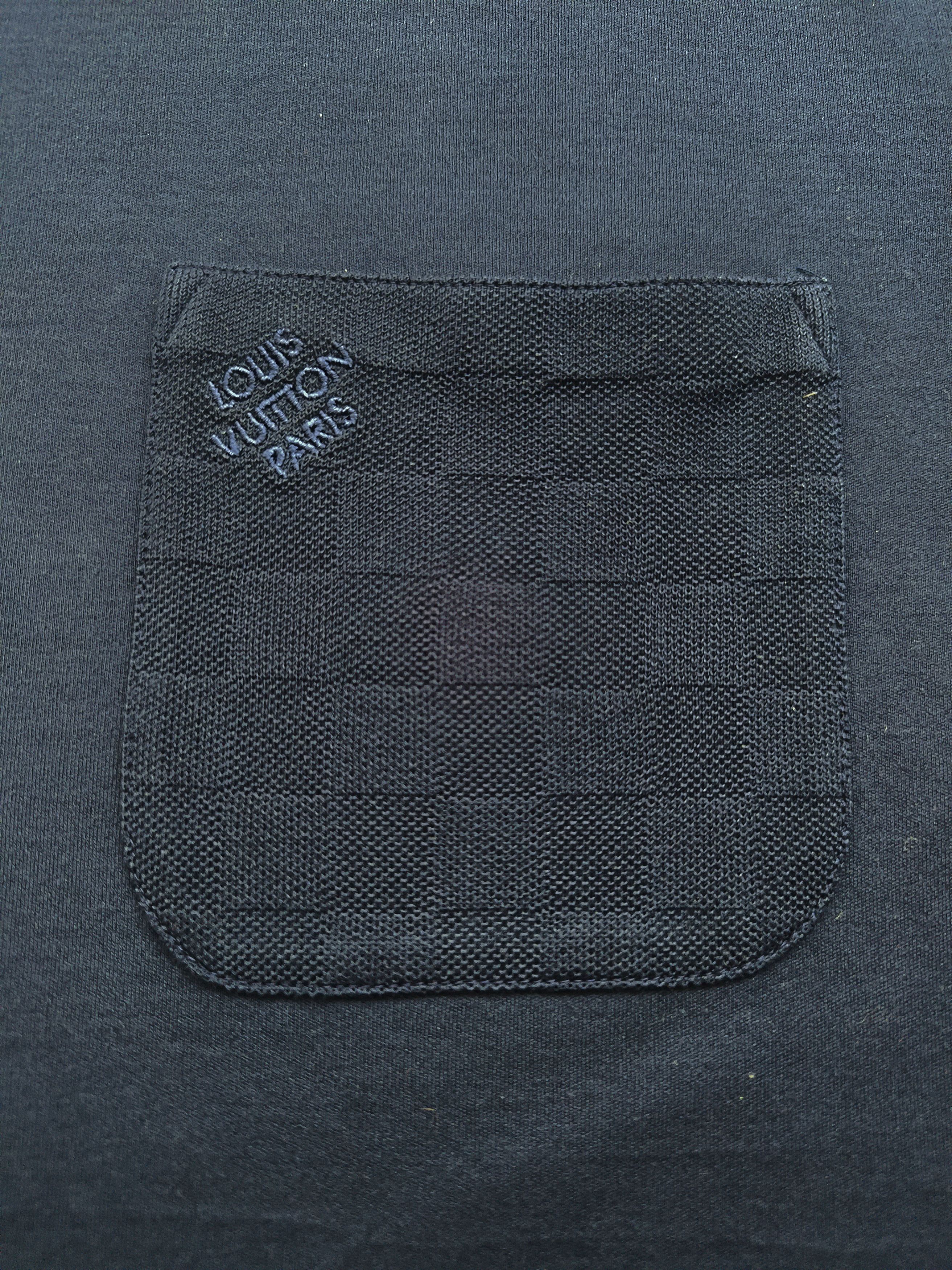 Louis Vuitton LV Navy Pocket Tee, XS, very good condition Size US XS / EU 42 / 0 - 9 Thumbnail