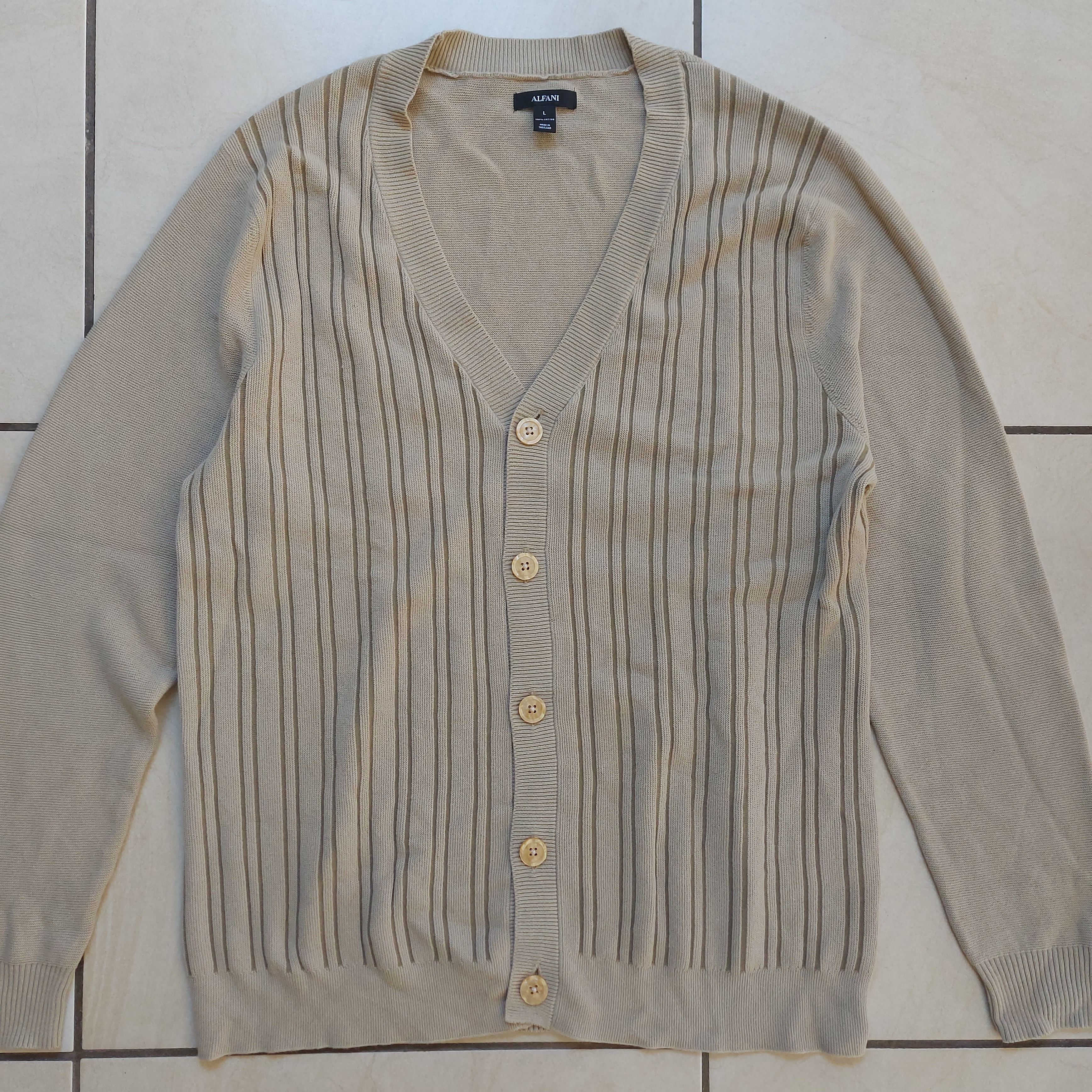 Alfani Alfani cardigan beige knitwear Size US L / EU 52-54 / 3 - 1 Thumbnail
