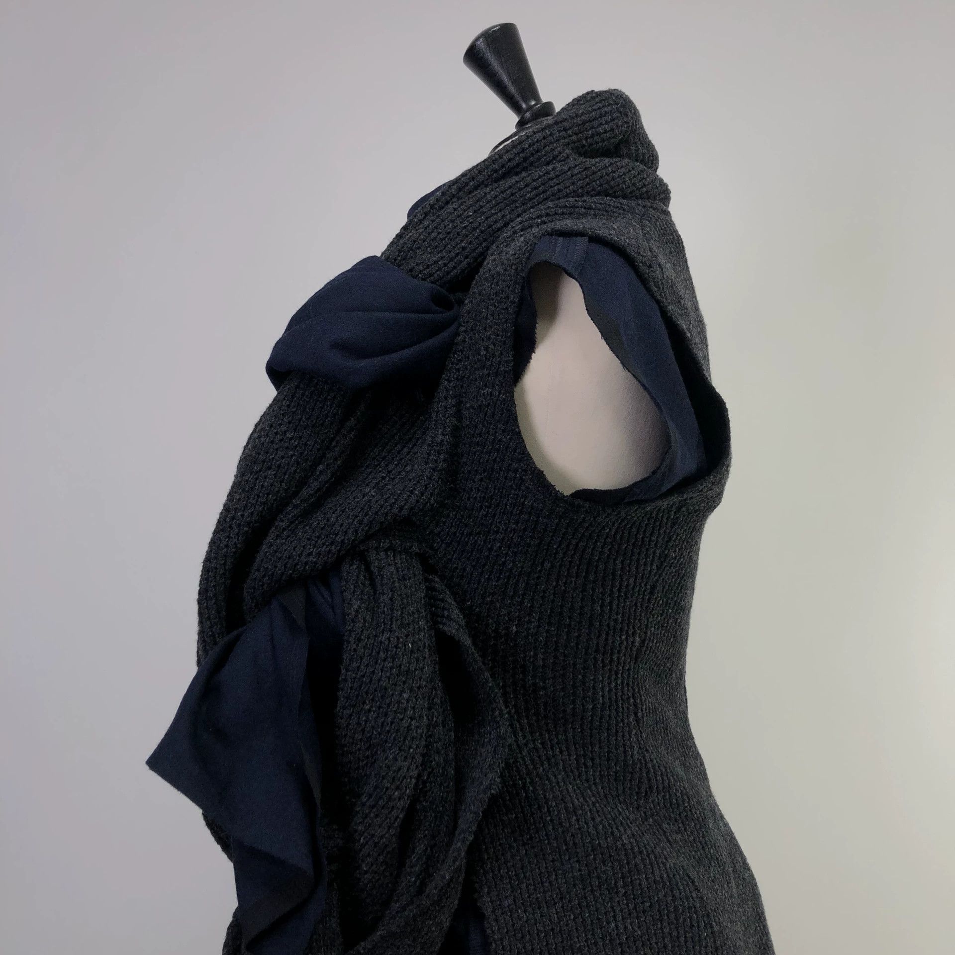 Comme des Garcons CDG 14AW Monster Twisted Knit Vest Size S / US 4 / IT 40 - 3 Thumbnail