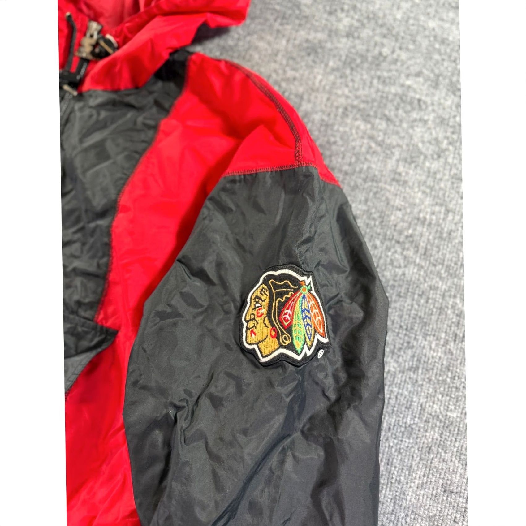 Starter VINTAGE Starter Chicago Blackhawks Windbreaker Jacket Mens XL Red Black NHL Logo Size US XL / EU 56 / 4 - 4 Thumbnail