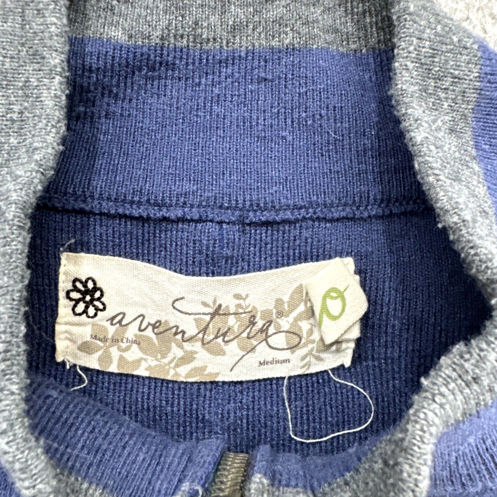 Vintage Aventura Sweater Dress Hoodie? Size M / US 6-8 / IT 42-44 - 3 Thumbnail