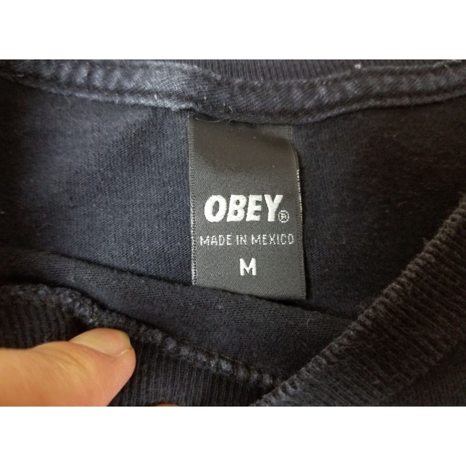 Obey VINTAGE OBEY CAMO LOGO PRINT T-SHIRT MENS Size US M / EU 48-50 / 2 - 3 Thumbnail