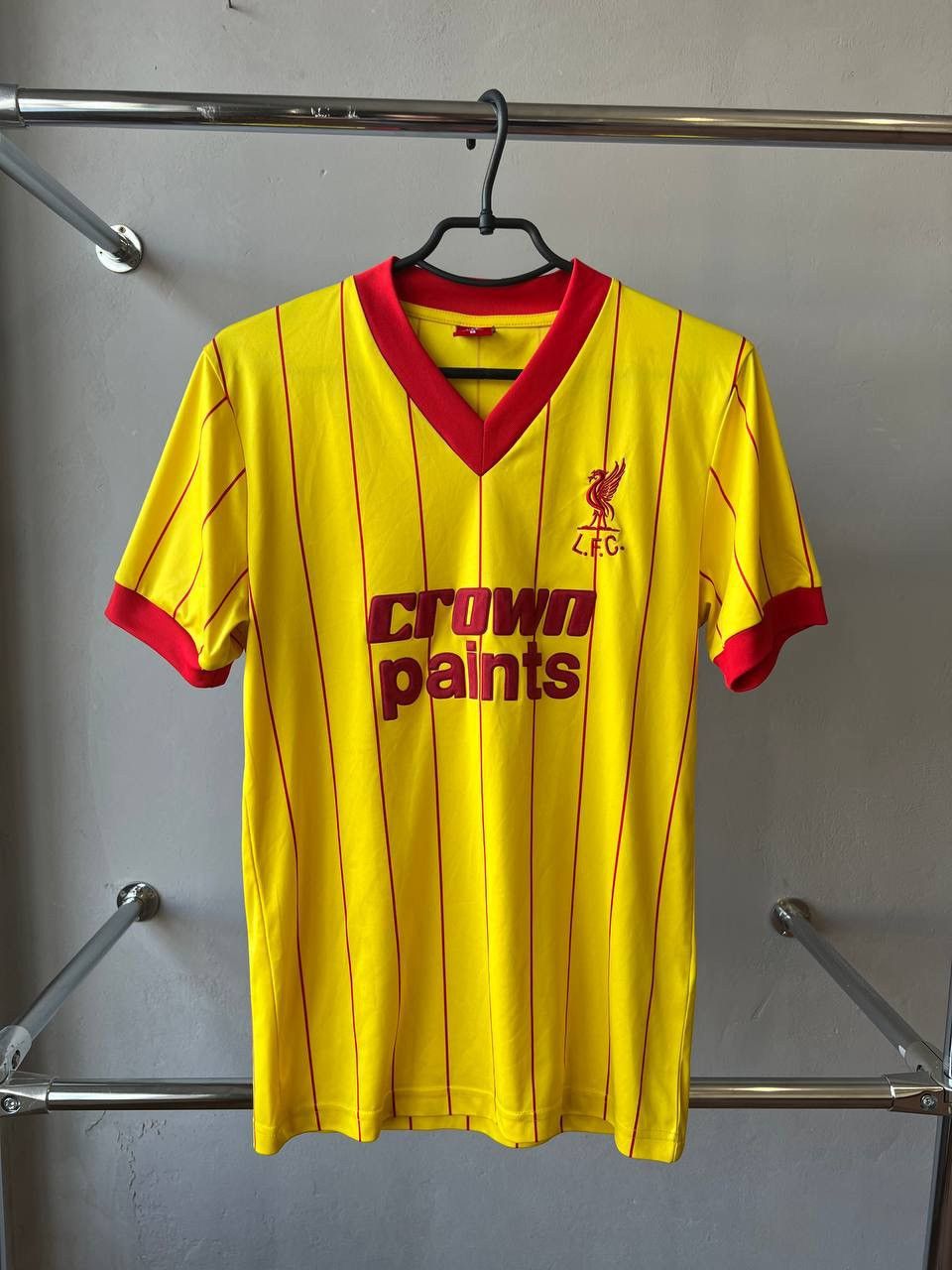 Sports Specialties 1982 LIVERPOOL FC RETRO REMAKE SOCCER JERSEY FOOTBALL SHIRT Size US S / EU 44-46 / 1 - 3 Thumbnail