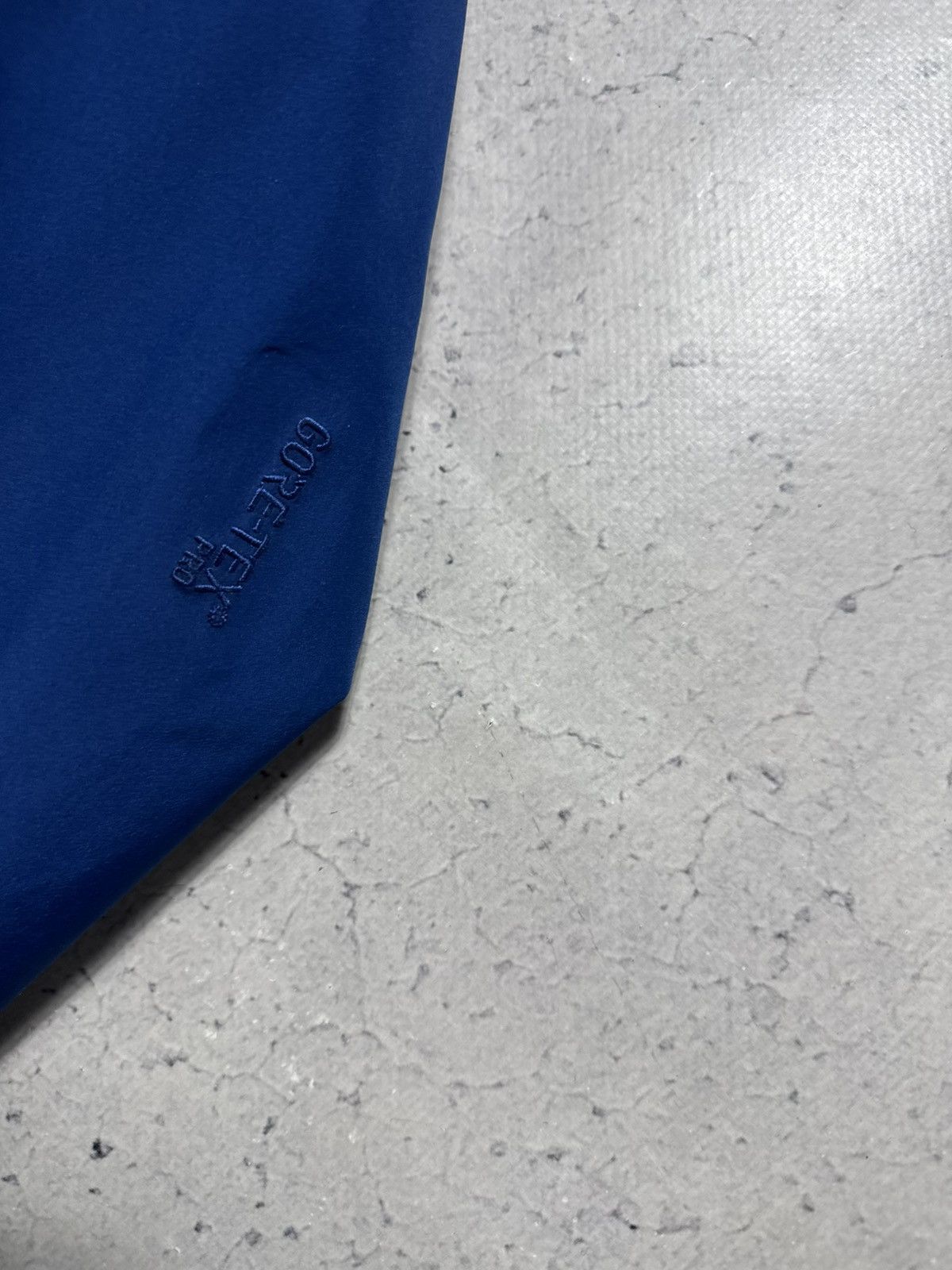 Arc'teryx Arc’teryx Gore-Tex Pro Alpha AR Jacket Size L Size US L / EU 52-54 / 3 - 4 Thumbnail
