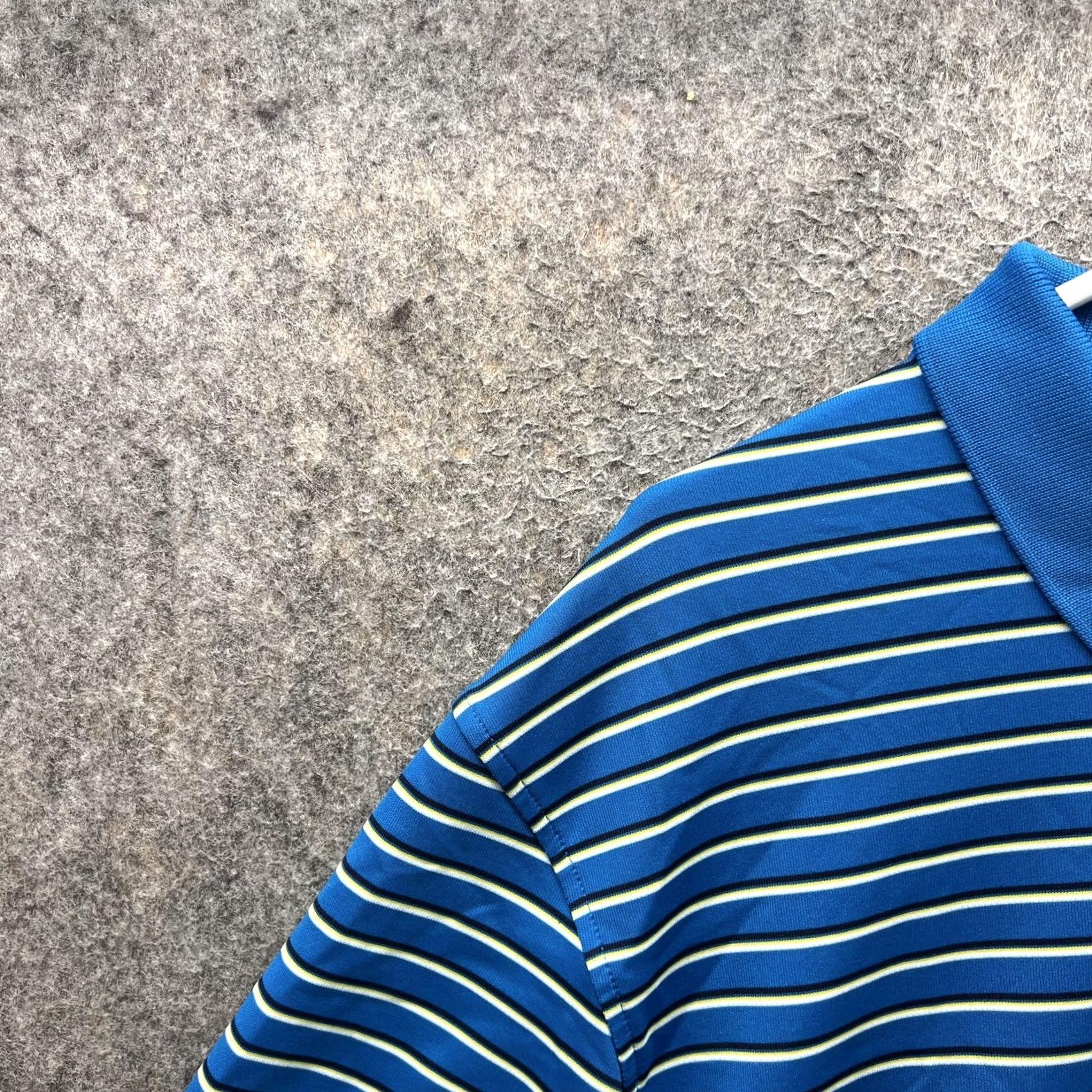 Under Armour Under Armour Polo Shirt Mens L Blue Striped HeatGear Golf Performance Size US L / EU 52-54 / 3 - 4 Thumbnail