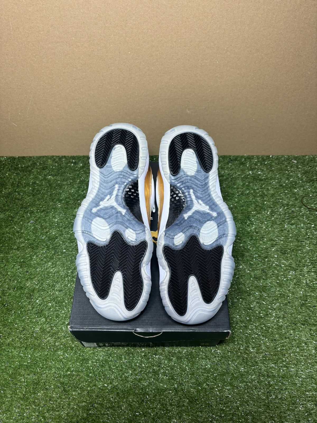 Jordan Brand Jordan 11 retro closing ceremony Size US 8.5 / EU 41-42 - 4 Thumbnail