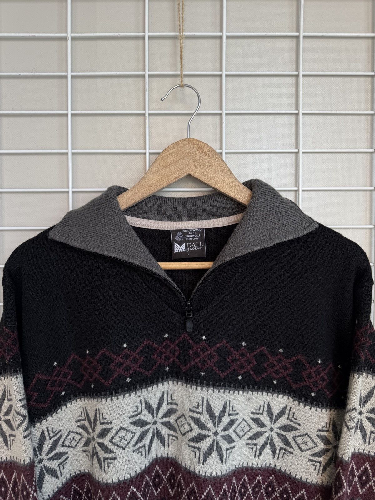 Dale Of Norway Dale of Norway Half Zip Wool Sweater Mens Size L Vintage Size US L / EU 52-54 / 3 - 2 Thumbnail