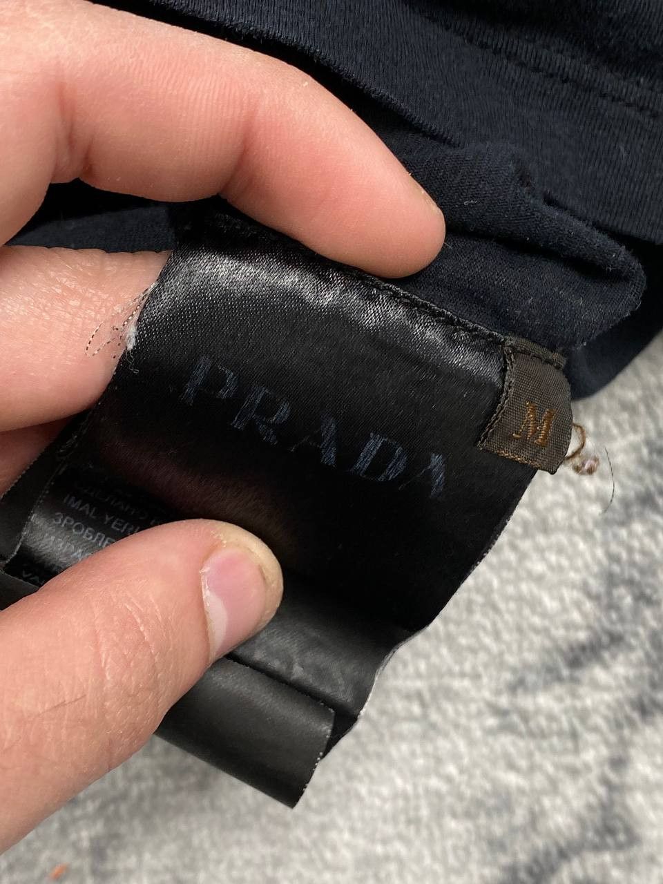 Prada Prada V Neck T Shirt Nylon Pocket Red Tab Men Size M Black Size US M / EU 48-50 / 2 - 4 Thumbnail