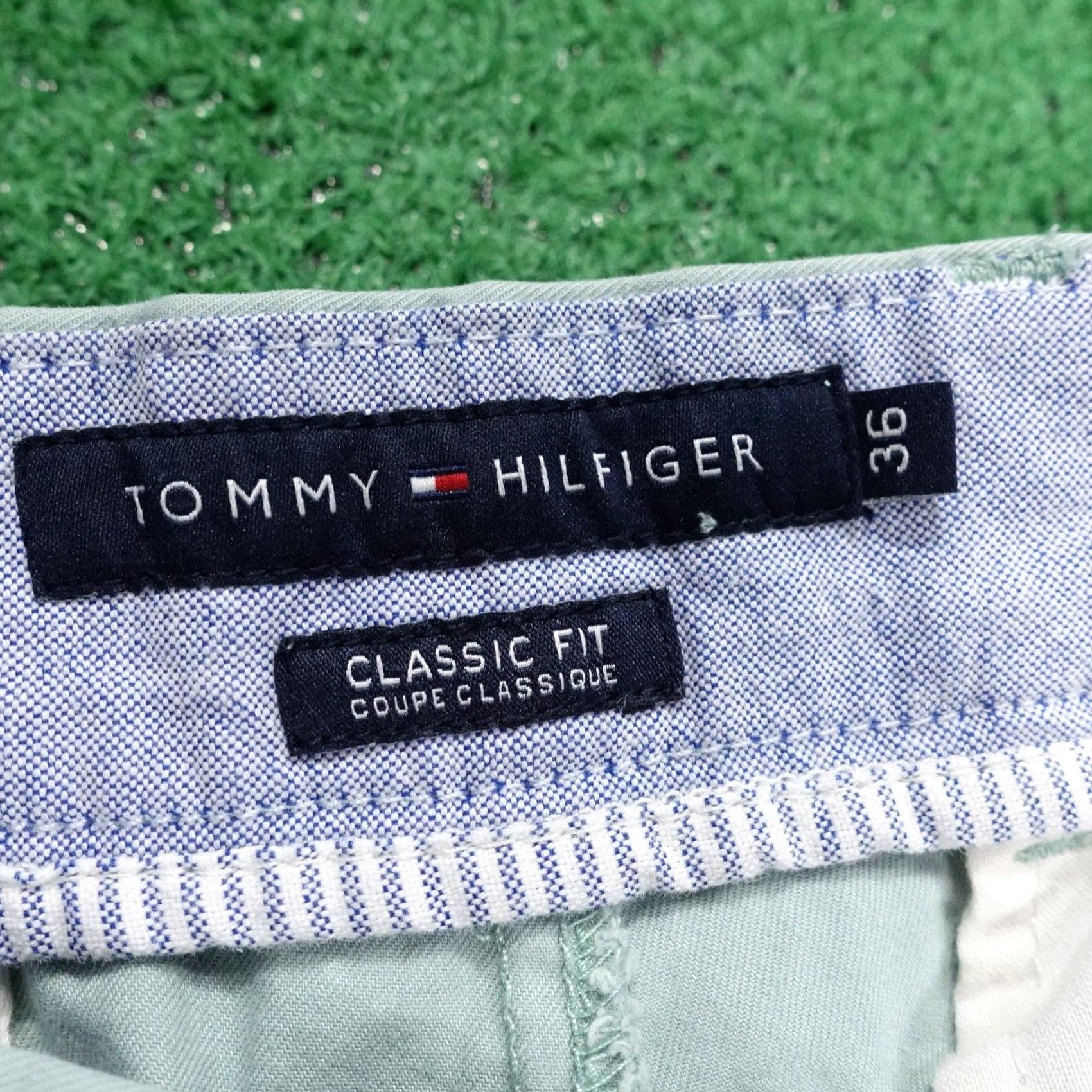 Tommy Hilfiger Tommy Hilfiger Shorts Mens 36 Green Chino Classic Fit 100% Cotton Inseam 10 Pockets Slim/Flat Front Casual Size US 36 / EU 52 - 5 Thumbnail