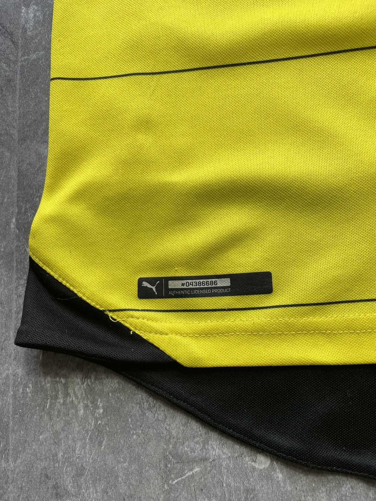 Puma Puma Borussia Dortmund 2015 2016 Home Shirt Kit Jersey BVB Size US XL / EU 56 / 4 - 5 Thumbnail
