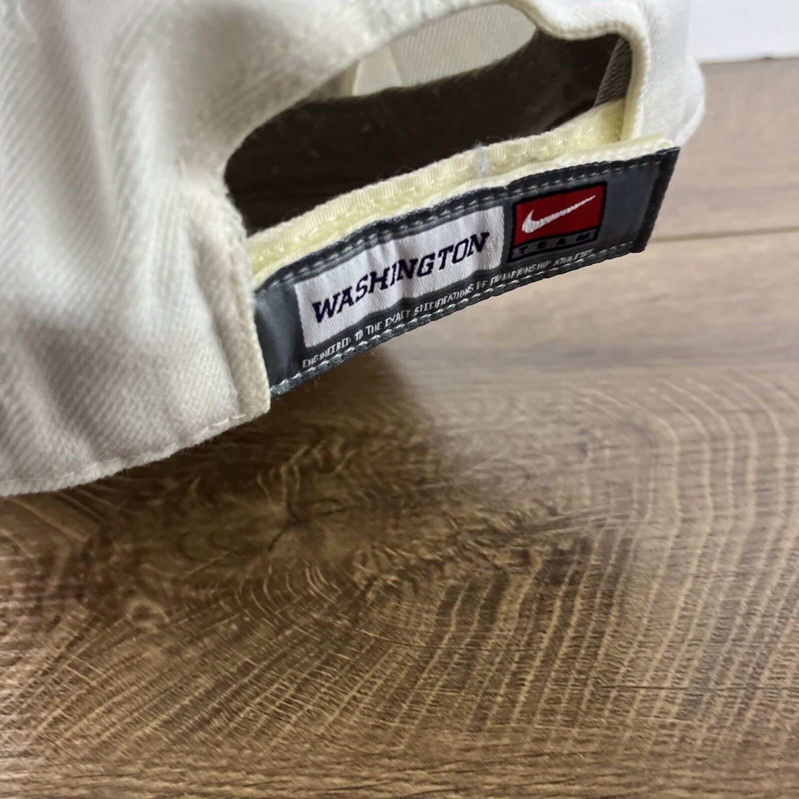 Nike Washington Huskies Nike Hat White Cap Hat Adjustable Hat Whi Size ONE SIZE - 8 Thumbnail