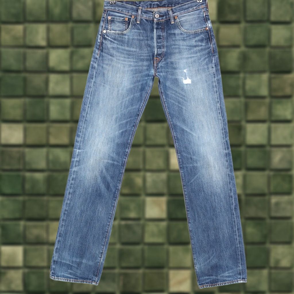 Levi's VINTAGE Levi’s 501 Jeans Men 30/34 Regular Straight Blue Denim 5-Pocket DZ7299 Mens Size US 30 / EU 46 - 1 Thumbnail