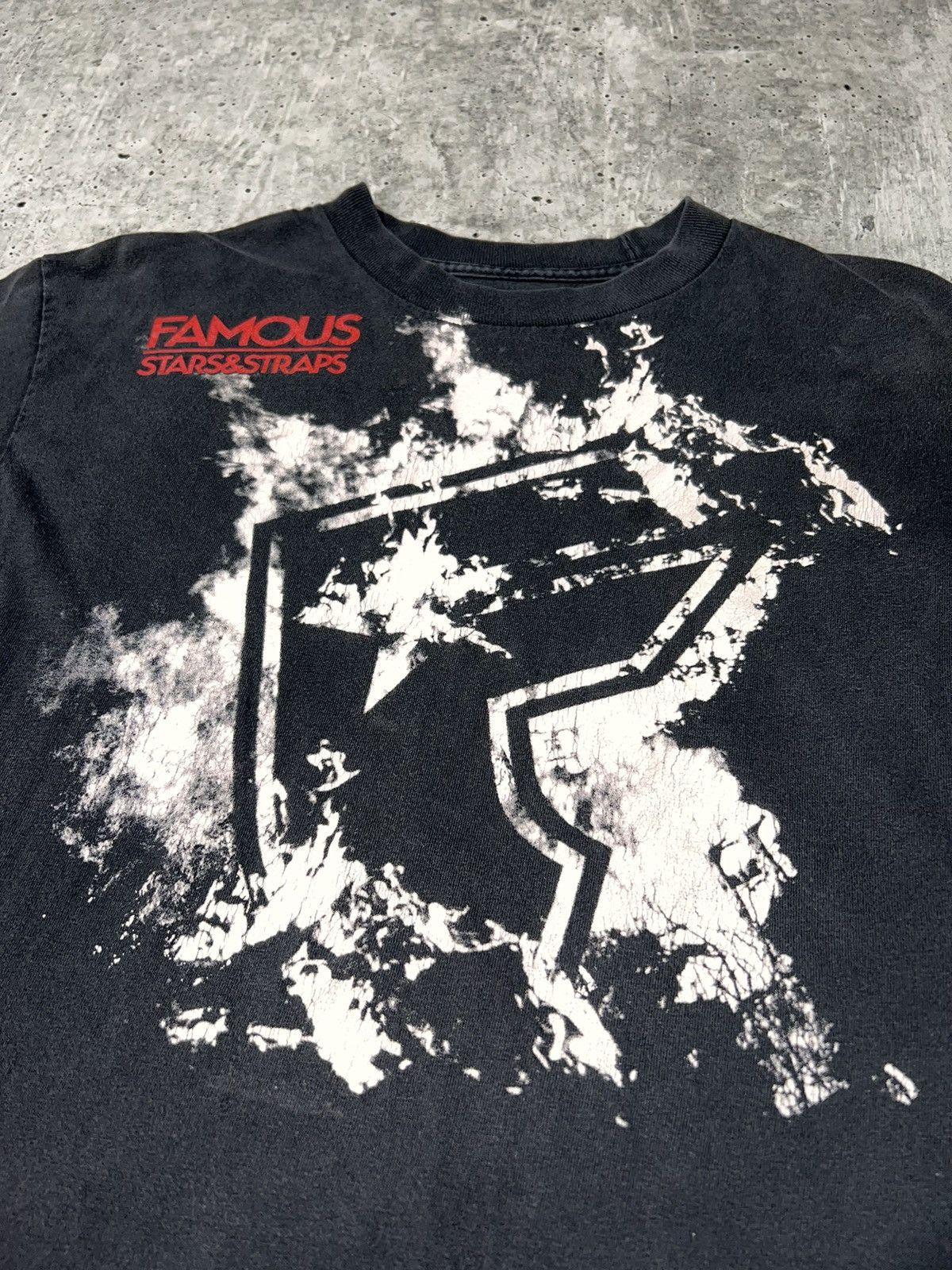 Other Vintage Y2K Faded Famous Stars & Straps Graphic Tee Size US M / EU 48-50 / 2 - 2 Thumbnail
