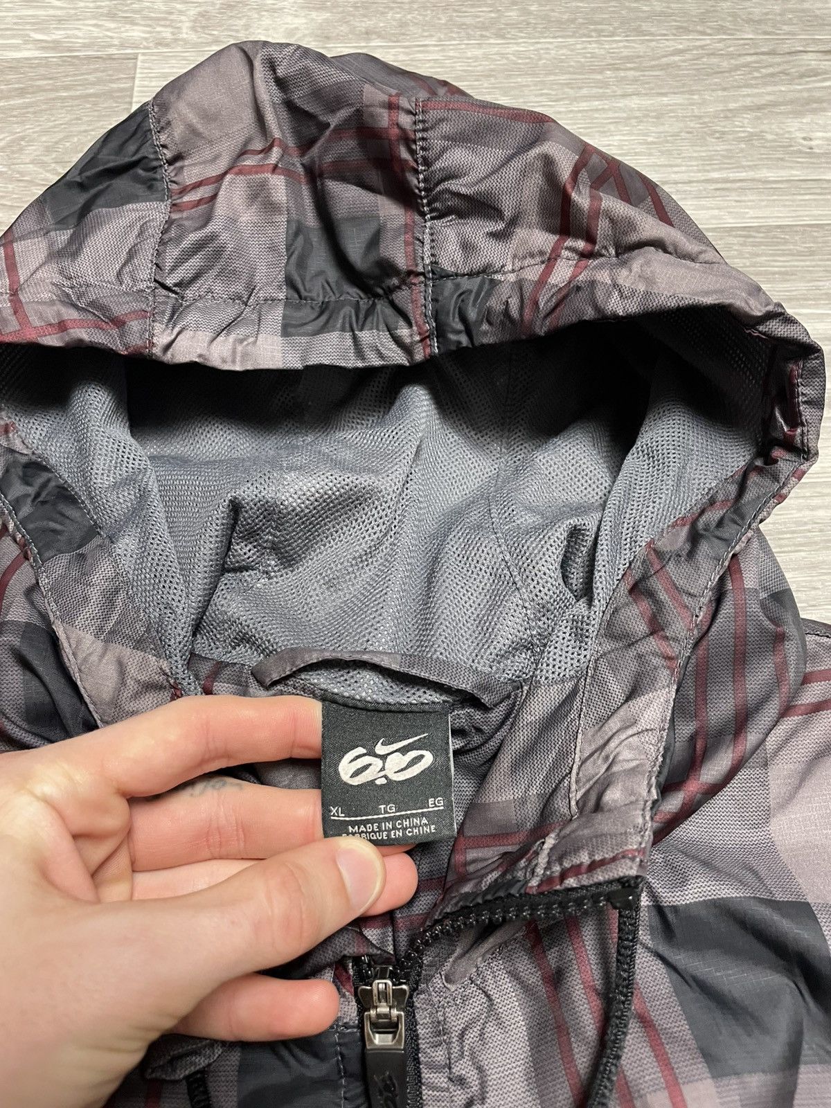 Nike SB Vintage Nike 6.0 Skateboarding Checkered Windbreaker Jacket Size US XL / EU 56 / 4 - 11 Thumbnail