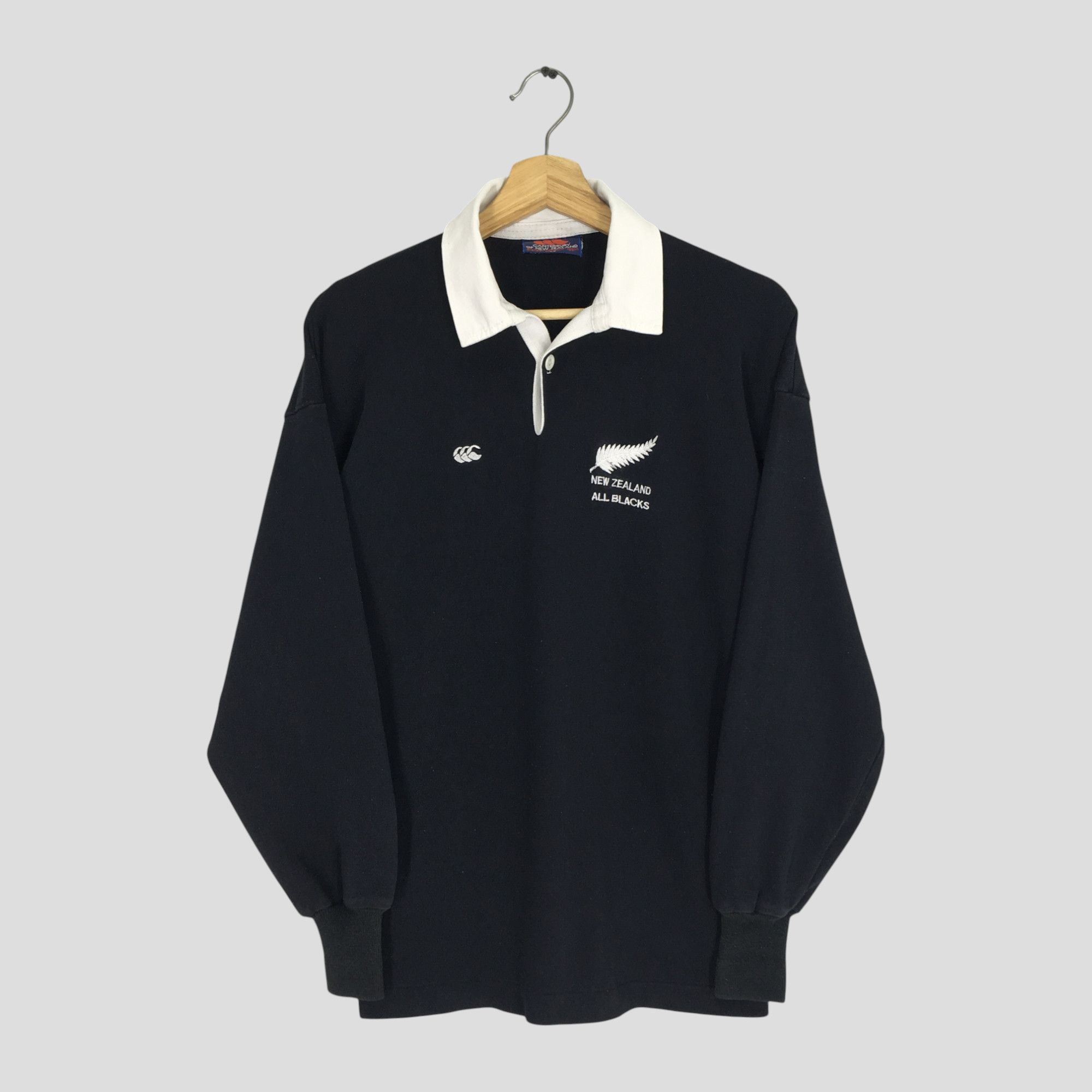 Canterbury of New Zealand Vintage 90's Canterbury Of New Zealand All Black Polo Shirt Size US M / EU 48-50 / 2 - 1 Thumbnail