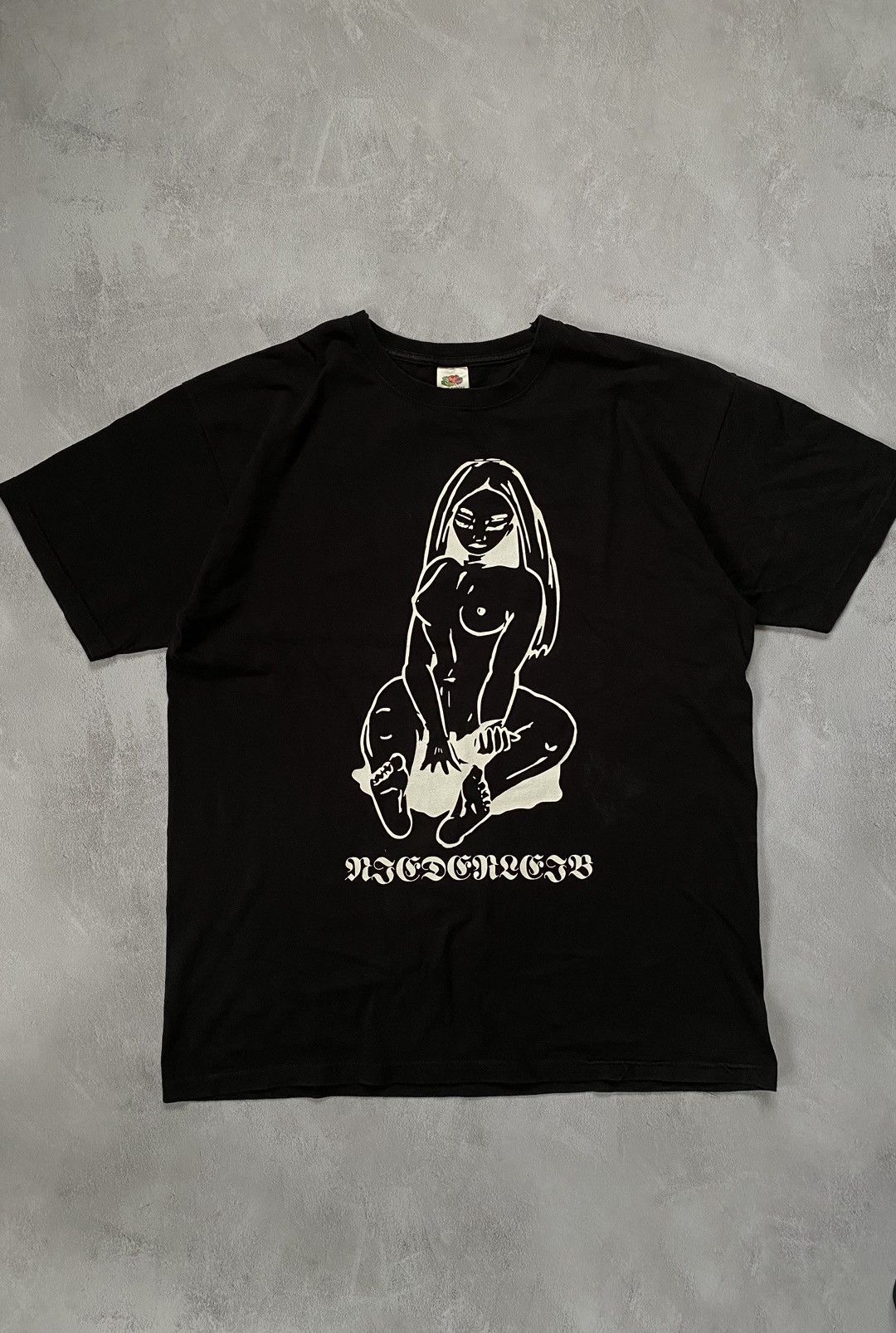 Vintage Vintage T-Shirt Sexy Girl humour tee 90s big logo Y2k Size US L / EU 52-54 / 3 - 1 Thumbnail