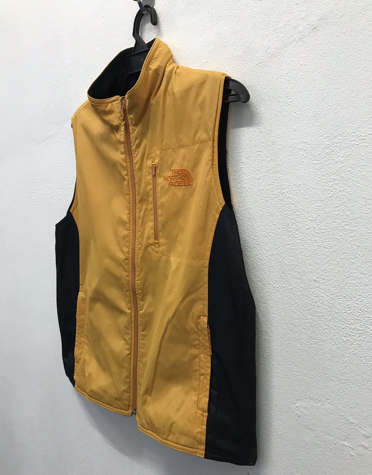 The North Face × Vintage Vintage The North Face Sleeveless Jacket Size US M / EU 48-50 / 2 - 10 Thumbnail
