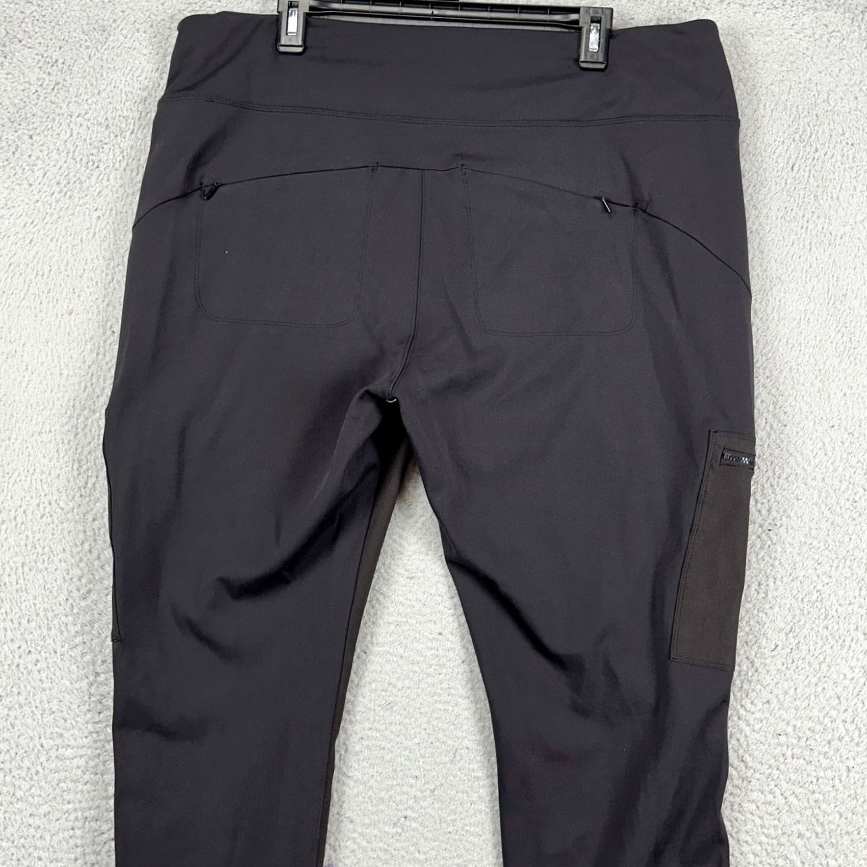 Athleta Athleta Women Hybrid Cargo Legging Pants 22 Gray Pockets Nylon Stretch NEW Size 40" / US 18 - 3 Thumbnail