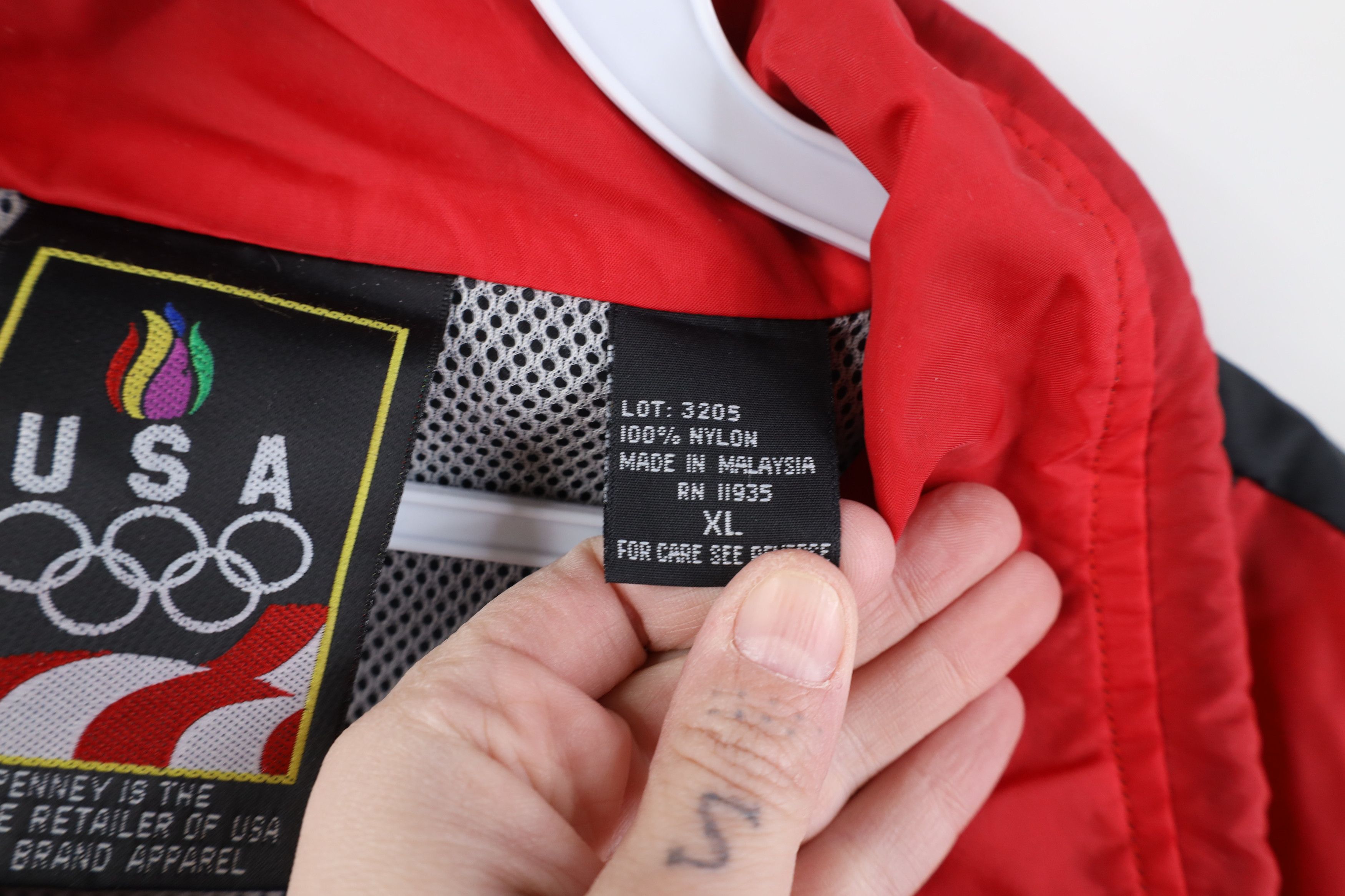 Vintage Vintage 90s USA Olympics Block Full Zip Windbreaker Jacket Size US XL / EU 56 / 4 - 7 Thumbnail
