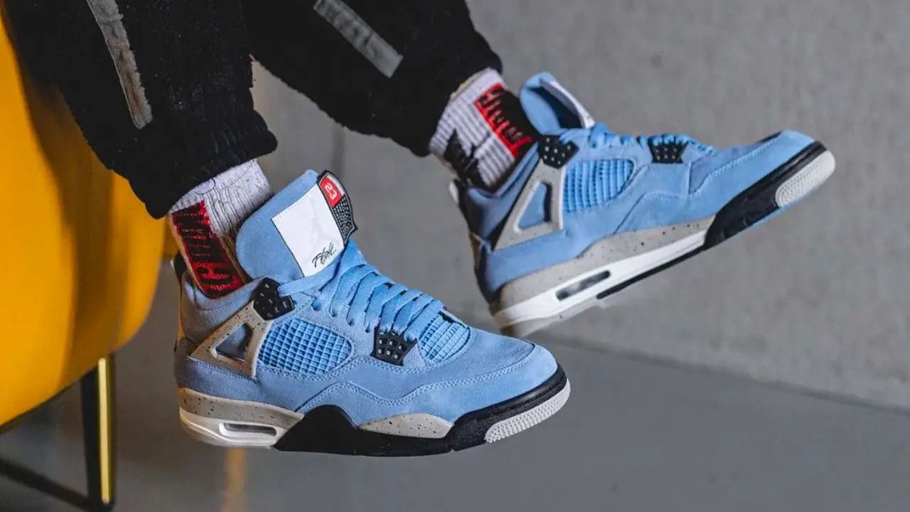 Jordan Brand AIR JORDAN 4 RETRO Size US 10 / EU 43 - 9 Thumbnail
