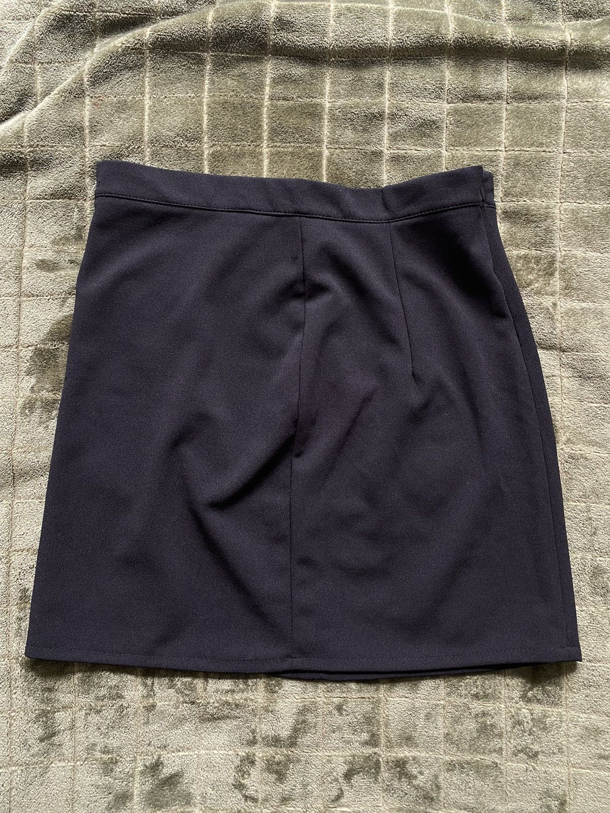 Designer Black mini skirt with a split Size 26" / US 2 / IT 38 - 4 Thumbnail
