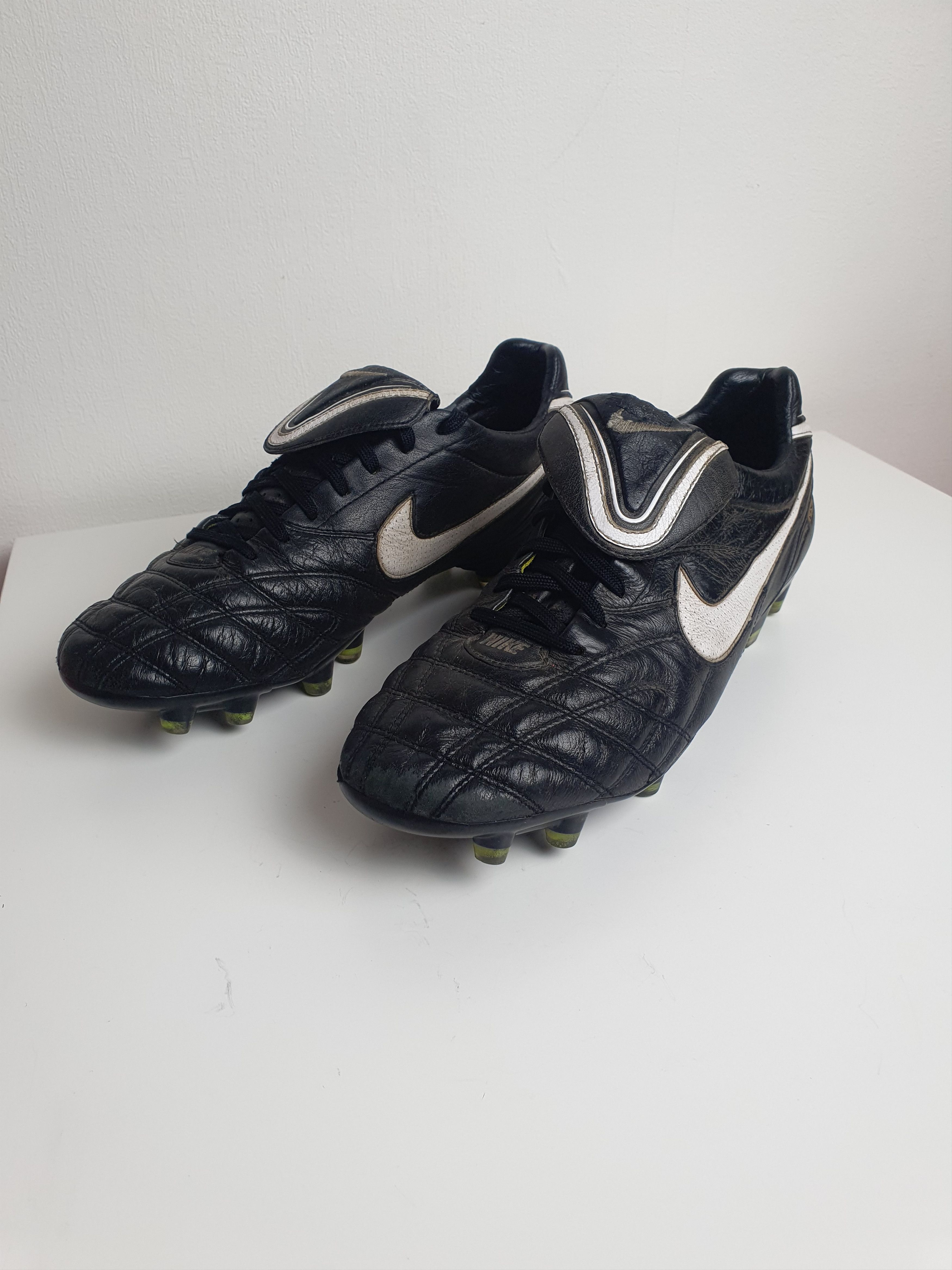 Nike Vintage Cleats mens Nike Tiempo Legend III Football Rare Size US 11 / EU 44 - 1 Thumbnail