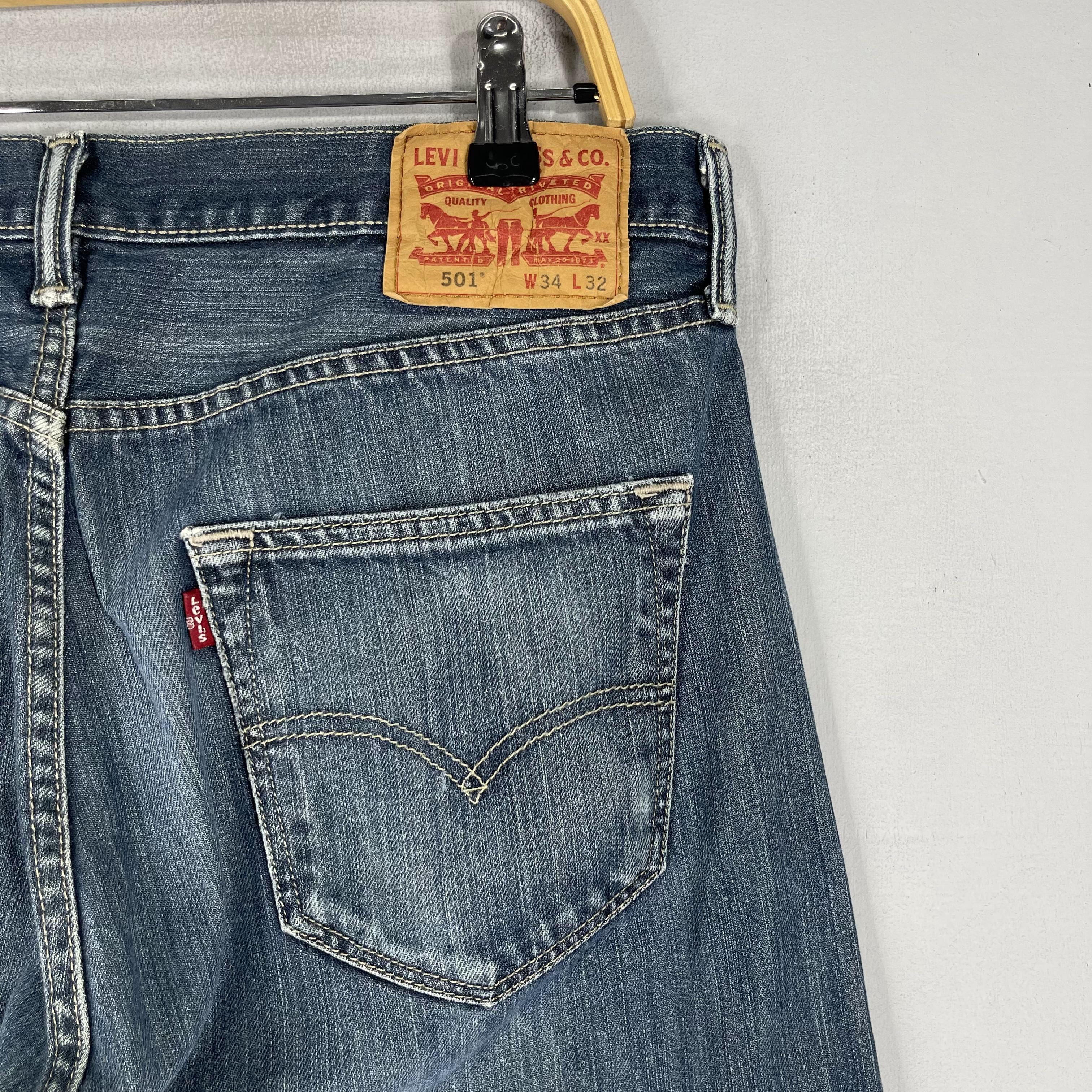 Levi's × Vintage W33 L30 Vintage Levis 501 Medium Wash Distressed Jeans Size US 33 - 10 Thumbnail