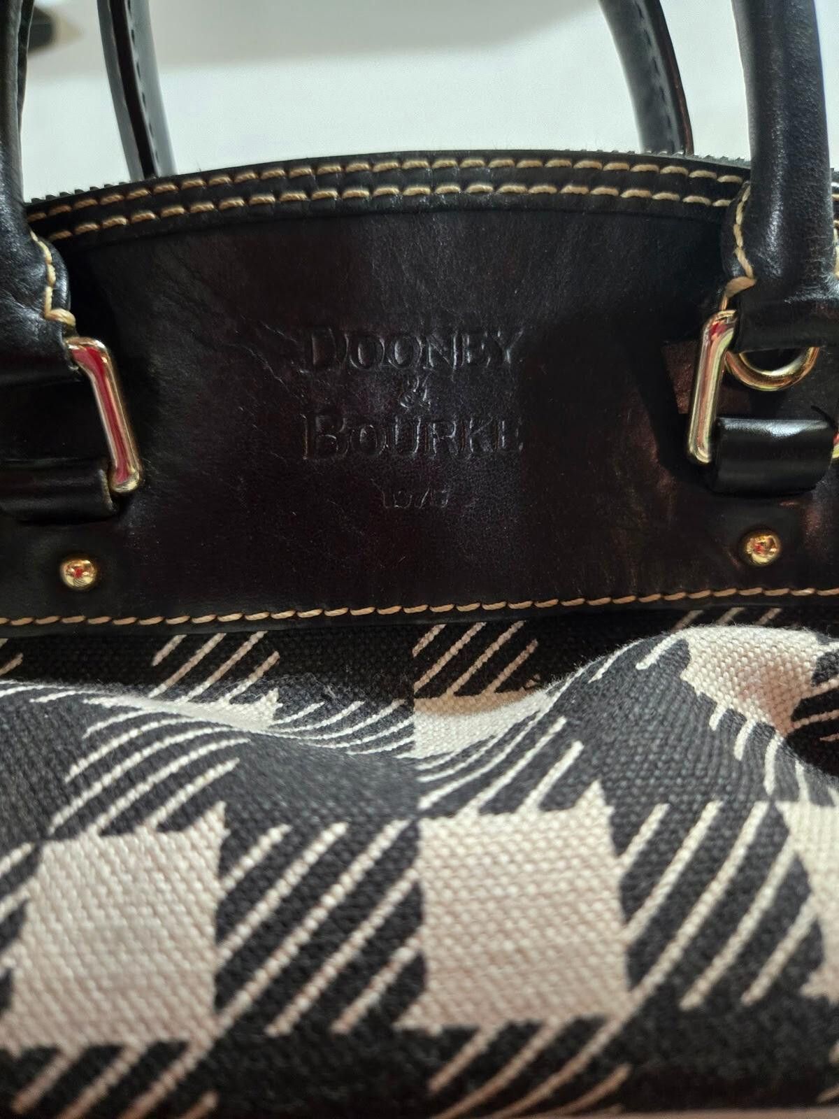 Dooney & Bourke Dooney & Bourke Purse Handbag Vintage Duck Charm Tassels Size ONE SIZE - 7 Thumbnail