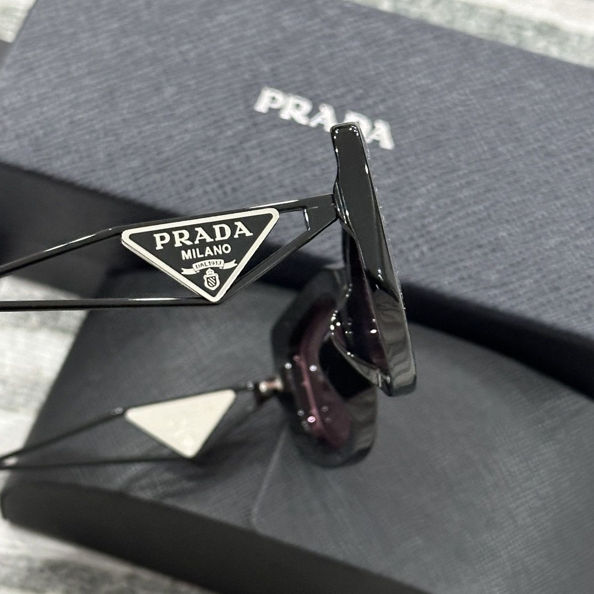 Prada PRADA 0PR 14YS 1AB30L SUNGLASSES Size ONE SIZE - 8 Thumbnail