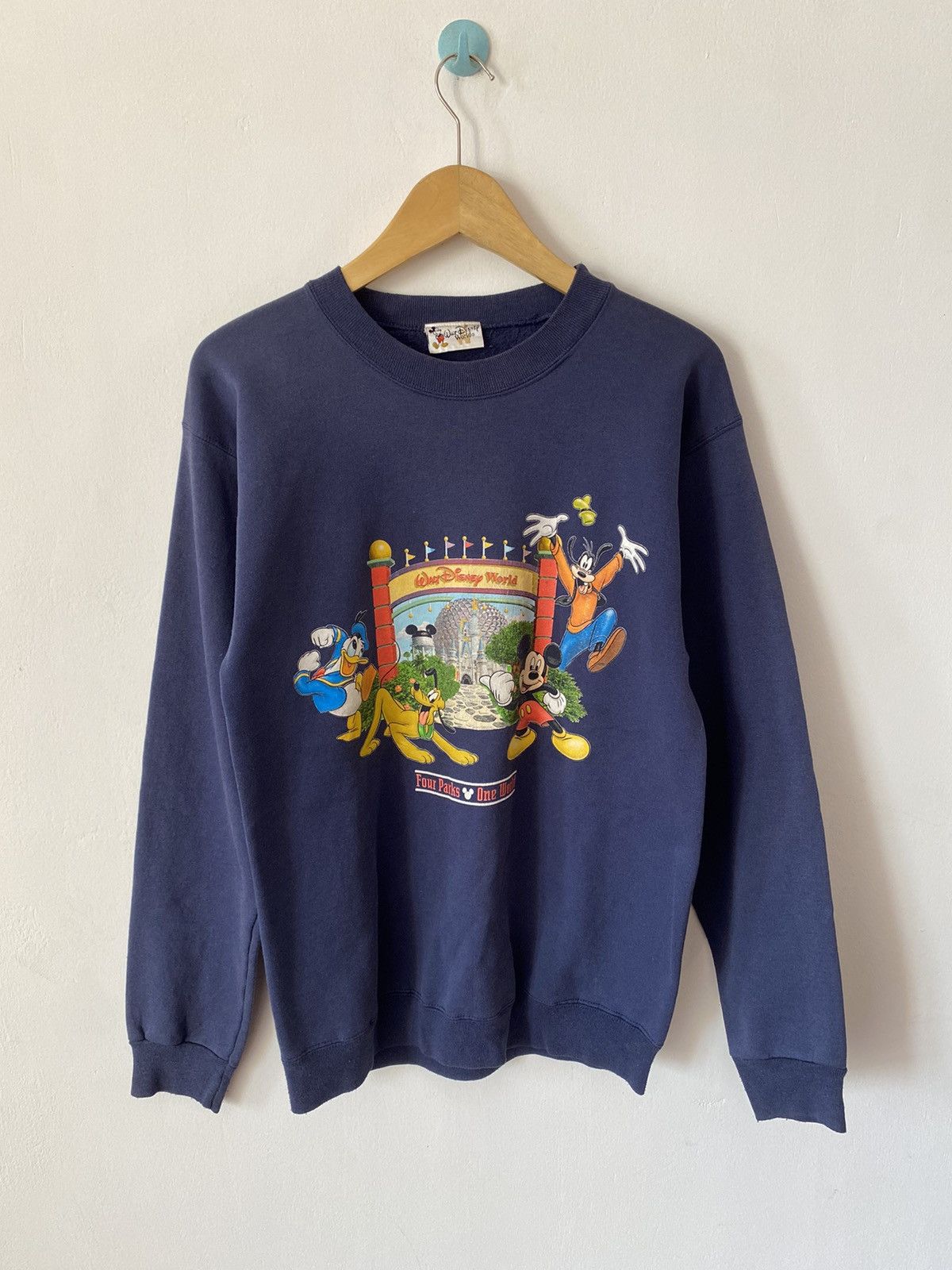 Disney × Vintage Vintage 90s Disney World four parka Crewneck Sweatshirt Size US M / EU 48-50 / 2 - 1 Thumbnail