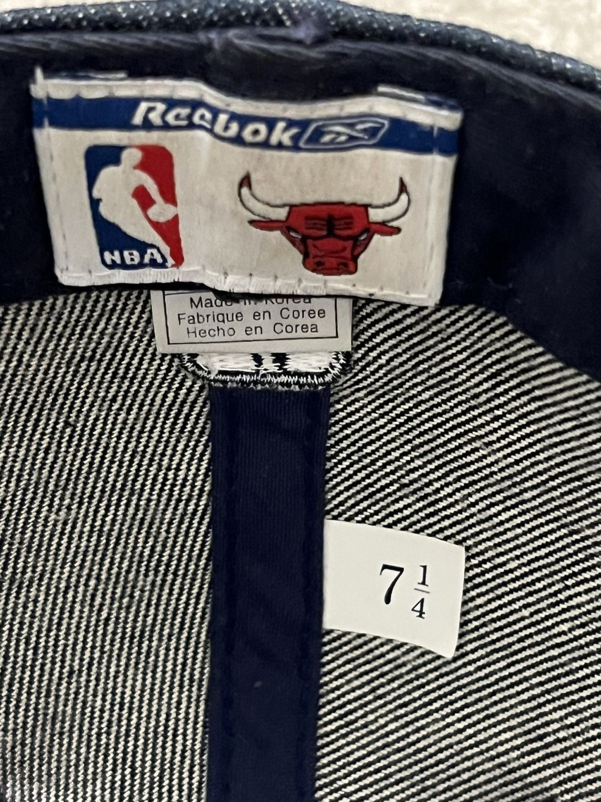 Reebok Reebok NBA Chicago bulls 7 1/4 dark wash denim fitted hat Size ONE SIZE - 5 Thumbnail