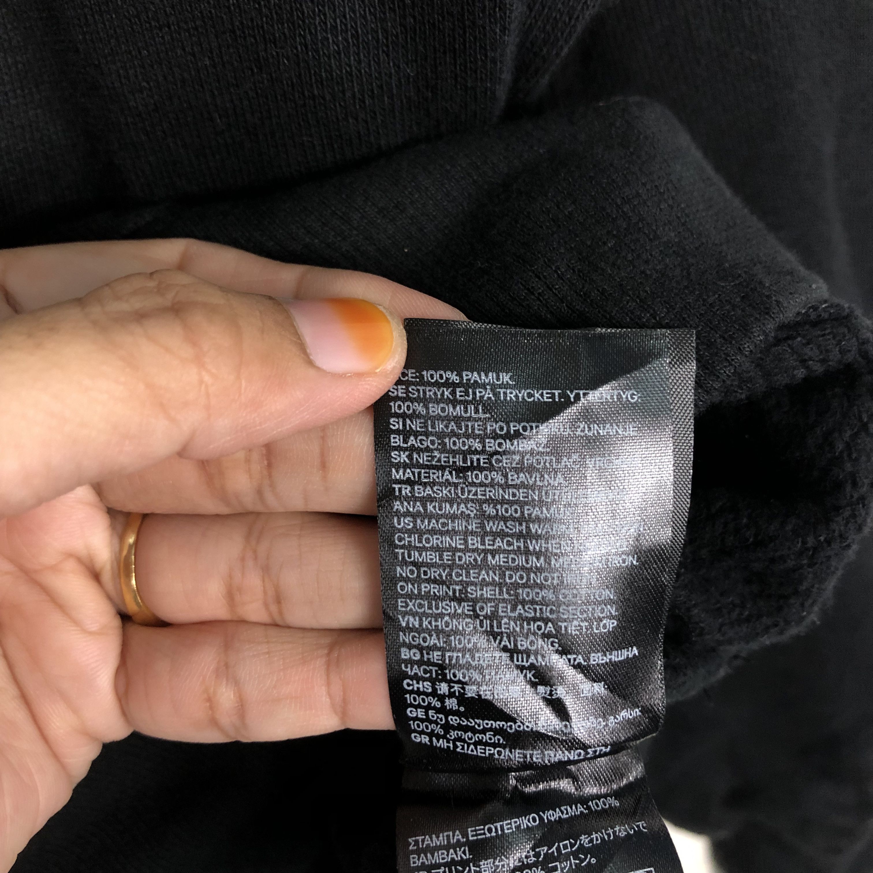Japanese Brand 📌Vintage Sweatshirt H&M Divided Big Logo Issey Miyake Size US S / EU 44-46 / 1 - 20 Thumbnail