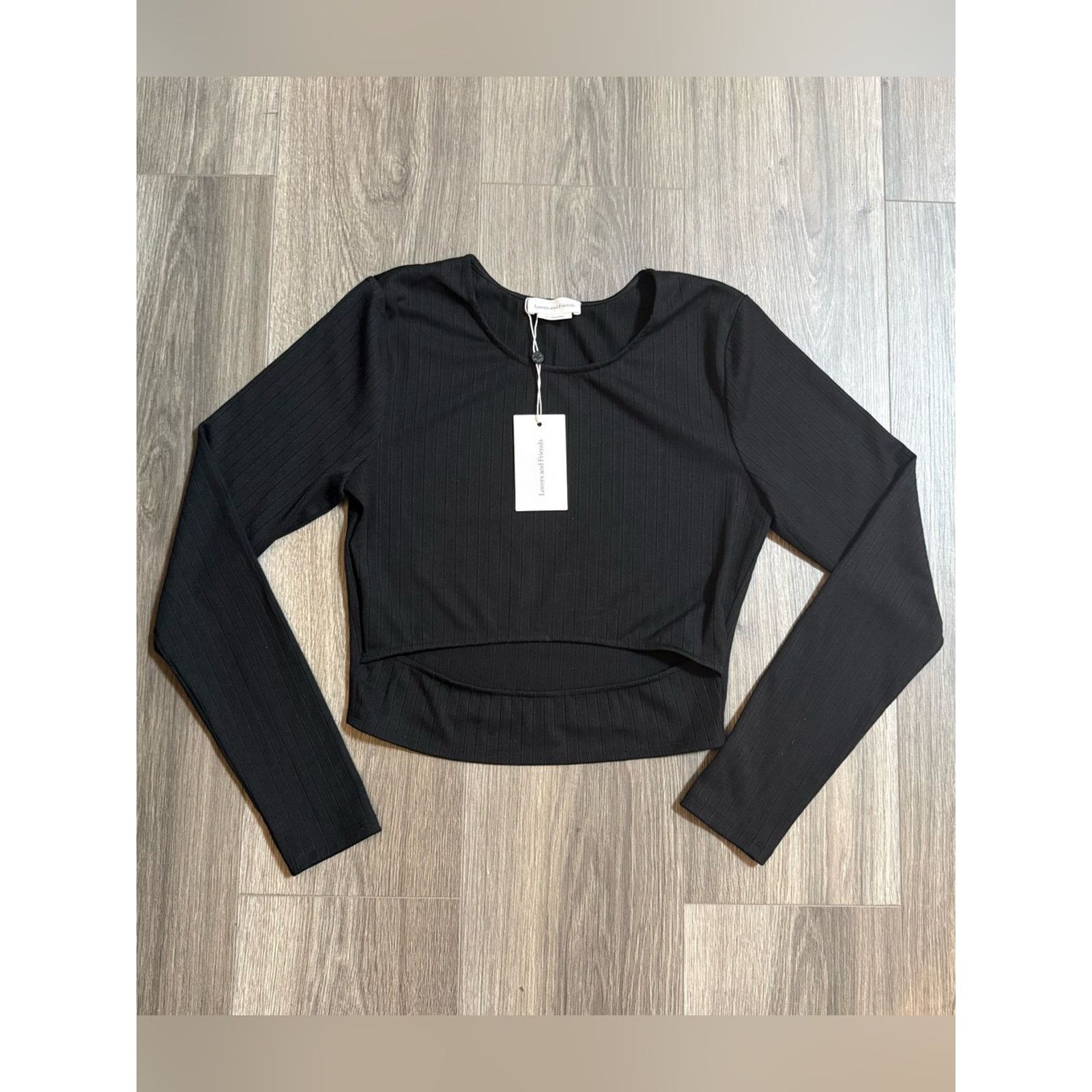 Lovers and Friends Lovers and Friends Clea Crop Top in Black Size Medium NWT Size M / US 6-8 / IT 42-44 - 1 Thumbnail